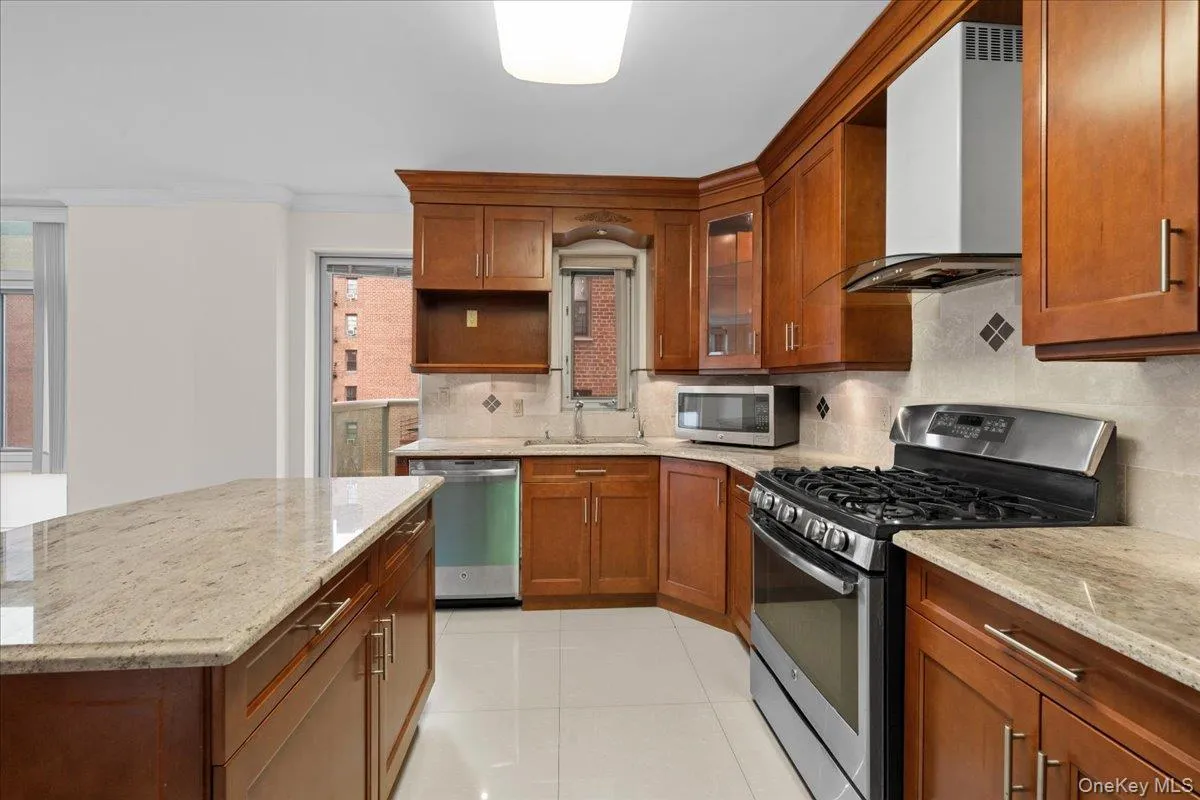 3511 Cambridge Avenue, New York, NY, 2 Bedrooms Bedrooms, 5 Rooms Rooms,2 BathroomsBathrooms,Residential Lease,For Rent,Cambridge,0,1065421 3511 Cambridge Avenue, New York, NY, 2 Bedrooms Bedrooms, 5 Rooms Rooms,2 BathroomsBathrooms,Residential Lease,For Rent,Cambridge,0,1065421