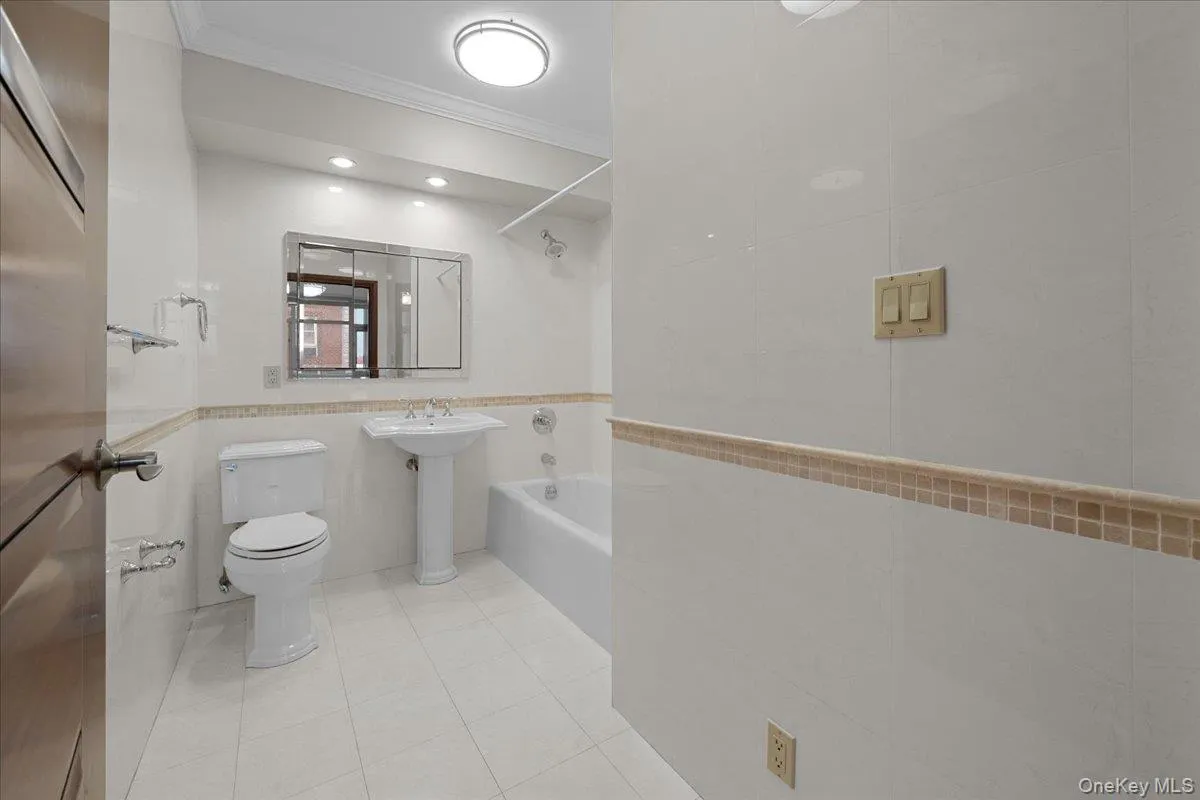 3511 Cambridge Avenue, New York, NY, 2 Bedrooms Bedrooms, 5 Rooms Rooms,2 BathroomsBathrooms,Residential Lease,For Rent,Cambridge,0,1065421 3511 Cambridge Avenue, New York, NY, 2 Bedrooms Bedrooms, 5 Rooms Rooms,2 BathroomsBathrooms,Residential Lease,For Rent,Cambridge,0,1065421