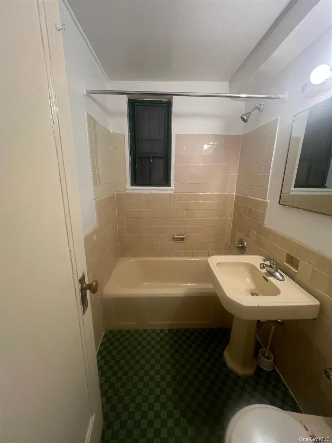 2061 Saint Raymond Avenue, New York, NY , With , 1 Bedroom , and , 2 Room , 1 Bathroom , For , Residential Lease , For Rent , 1065428 , MLSID,1065428 2061 Saint Raymond Avenue, New York, NY , With , 1 Bedroom , and , 2 Room , 1 Bathroom , For , Residential Lease , For Rent , 1065428 , MLSID,1065428