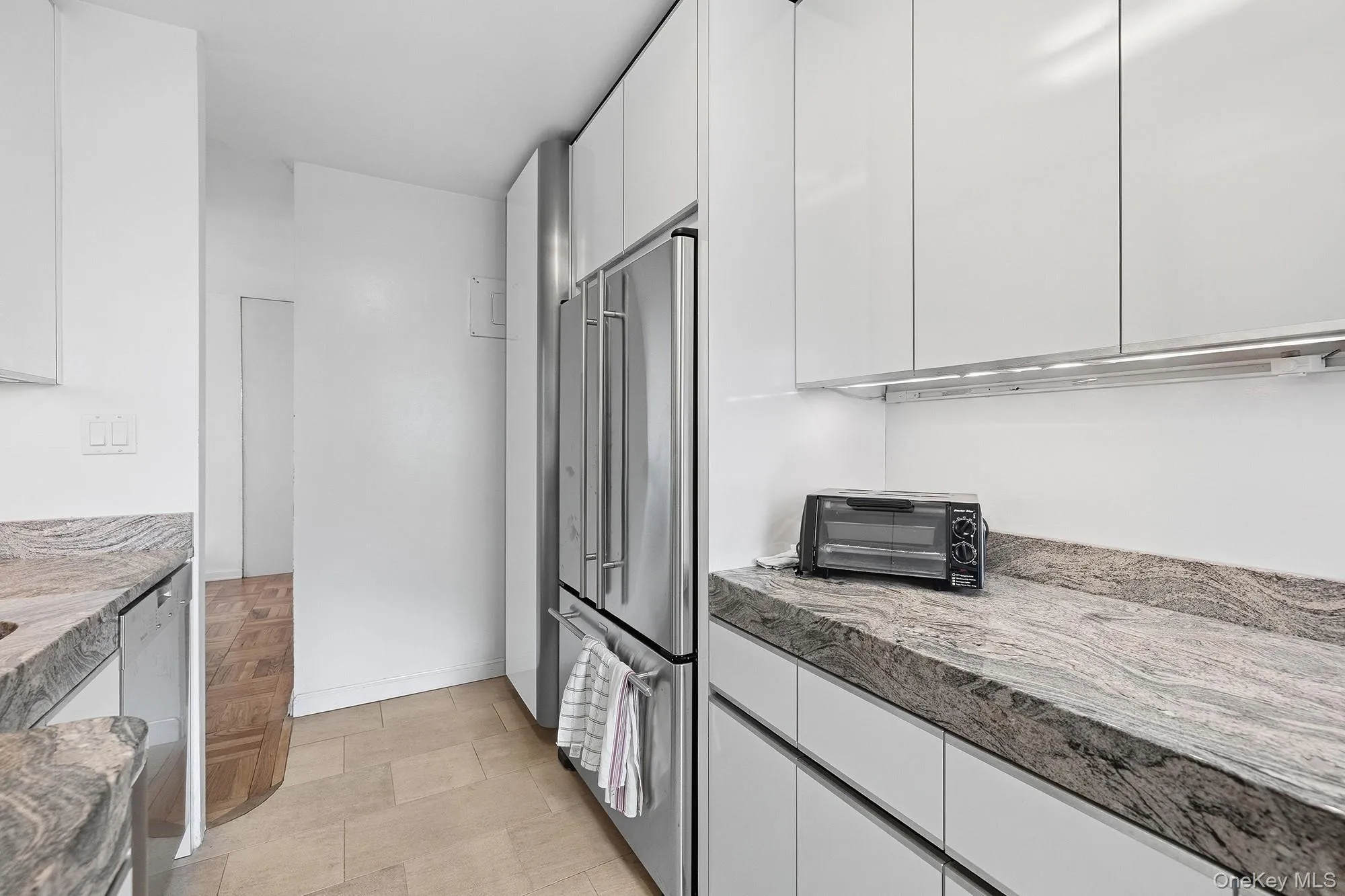 55 Knolls Crescent, New York, NY, 3 Bedrooms Bedrooms, 5 Rooms Rooms,1 BathroomBathrooms,Residential,For Rent,Knolls,0,1065429 55 Knolls Crescent, New York, NY, 3 Bedrooms Bedrooms, 5 Rooms Rooms,1 BathroomBathrooms,Residential,For Rent,Knolls,0,1065429