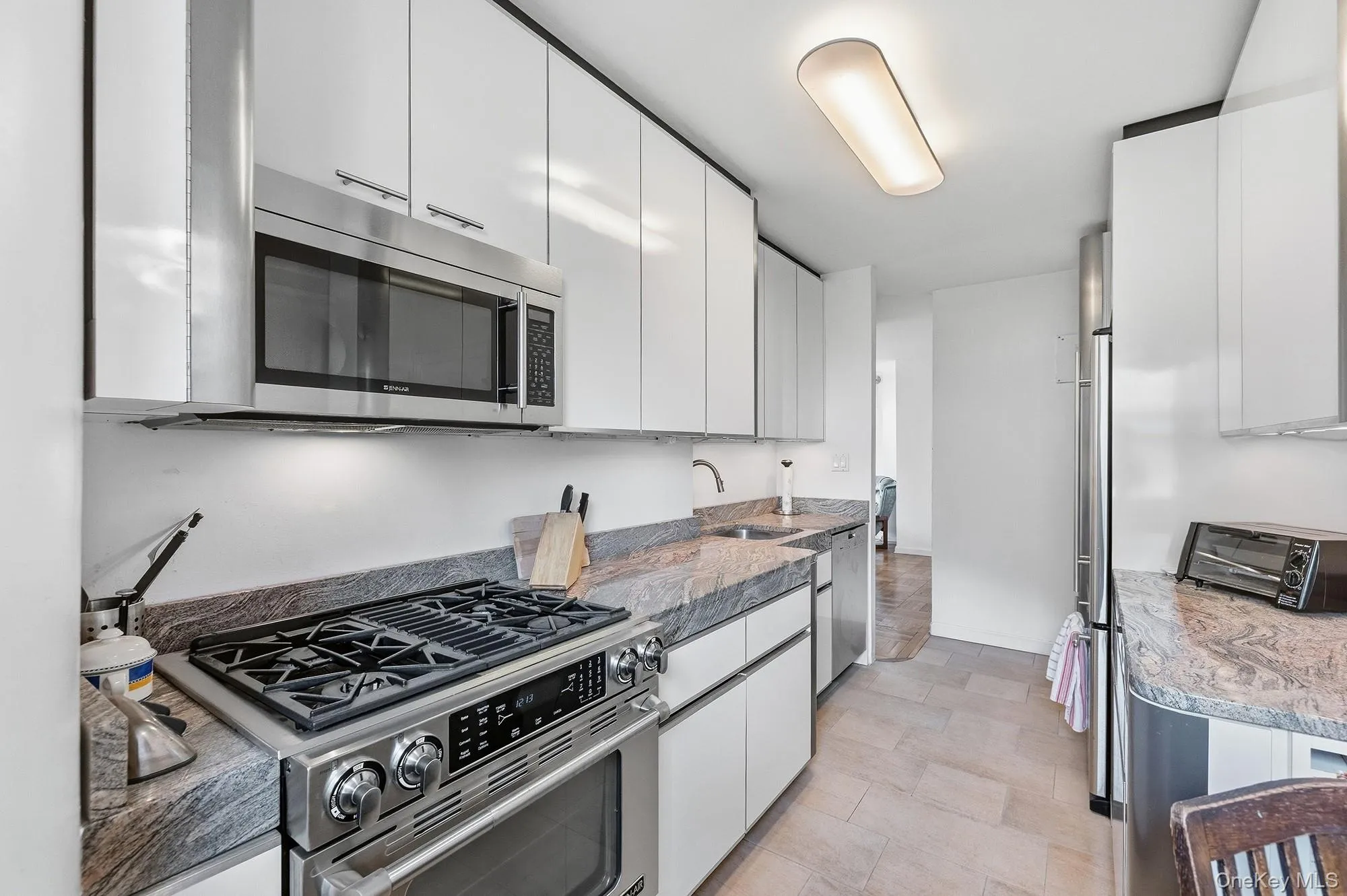 55 Knolls Crescent, New York, NY, 3 Bedrooms Bedrooms, 5 Rooms Rooms,1 BathroomBathrooms,Residential,For Rent,Knolls,0,1065429 55 Knolls Crescent, New York, NY, 3 Bedrooms Bedrooms, 5 Rooms Rooms,1 BathroomBathrooms,Residential,For Rent,Knolls,0,1065429