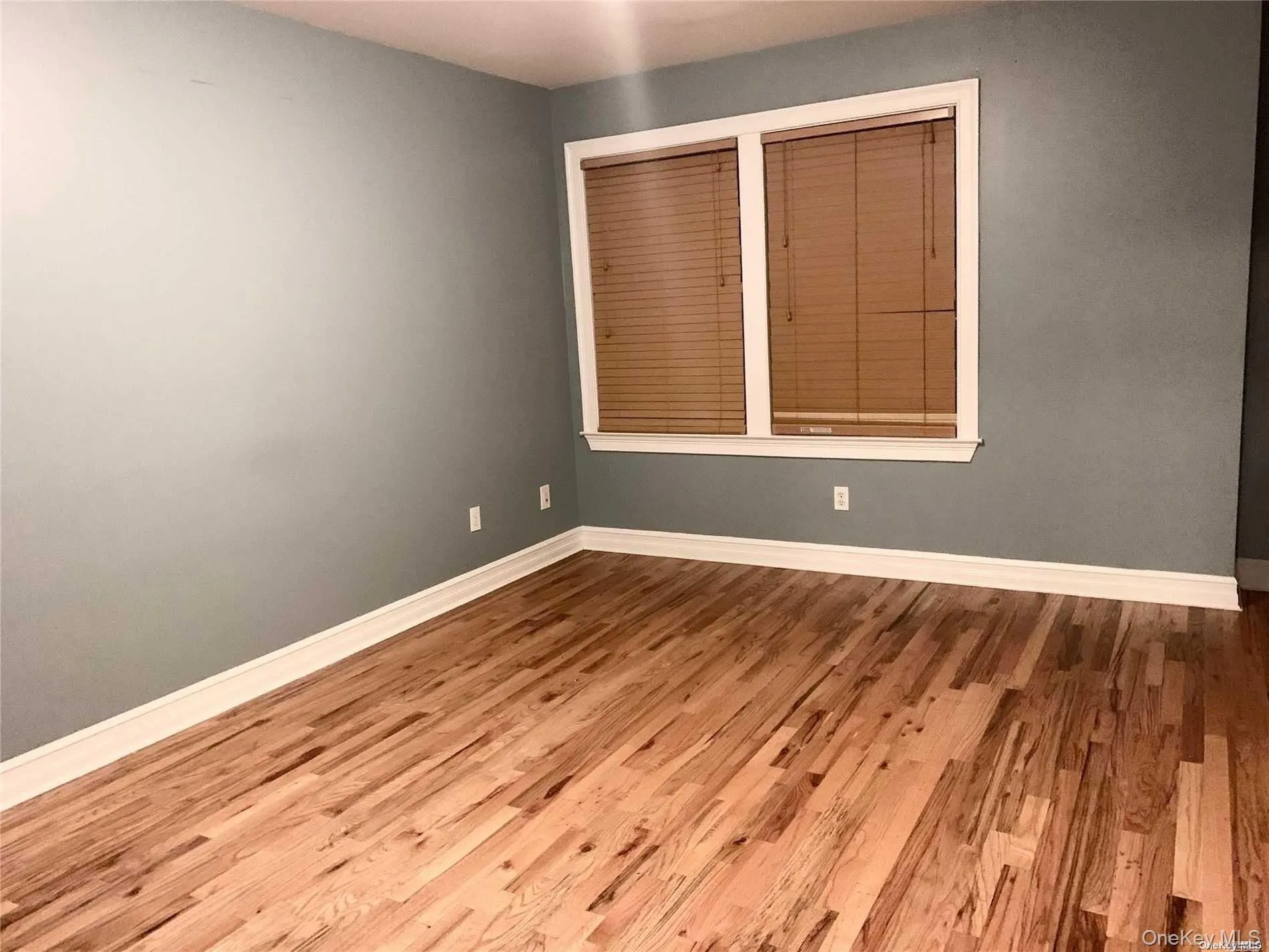 1 Owen Street, North Hempstead, NY , With , 3 Bedroom , and , 6 Room , 2 Bathroom , For , Residential Lease , For Rent , 1065435 , MLSID,1065435 1 Owen Street, North Hempstead, NY , With , 3 Bedroom , and , 6 Room , 2 Bathroom , For , Residential Lease , For Rent , 1065435 , MLSID,1065435