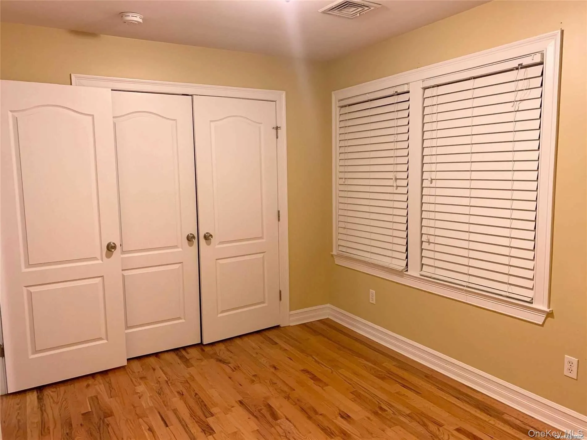 1 Owen Street, North Hempstead, NY , With , 3 Bedroom , and , 6 Room , 2 Bathroom , For , Residential Lease , For Rent , 1065435 , MLSID,1065435 1 Owen Street, North Hempstead, NY , With , 3 Bedroom , and , 6 Room , 2 Bathroom , For , Residential Lease , For Rent , 1065435 , MLSID,1065435