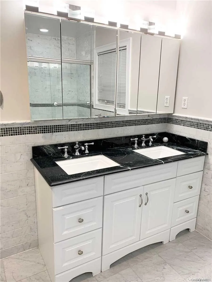1 Owen Street, North Hempstead, NY , With , 3 Bedroom , and , 6 Room , 2 Bathroom , For , Residential Lease , For Rent , 1065435 , MLSID,1065435 1 Owen Street, North Hempstead, NY , With , 3 Bedroom , and , 6 Room , 2 Bathroom , For , Residential Lease , For Rent , 1065435 , MLSID,1065435