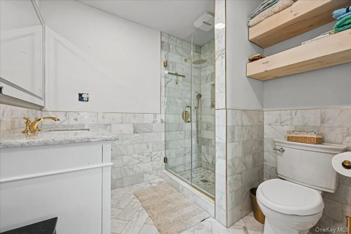 865 Broadway, Oyster Bay, NY, 3 Bedrooms Bedrooms, 6 Rooms Rooms,2 BathroomsBathrooms,Residential,For Rent,Broadway,0,1065461 865 Broadway, Oyster Bay, NY, 3 Bedrooms Bedrooms, 6 Rooms Rooms,2 BathroomsBathrooms,Residential,For Rent,Broadway,0,1065461