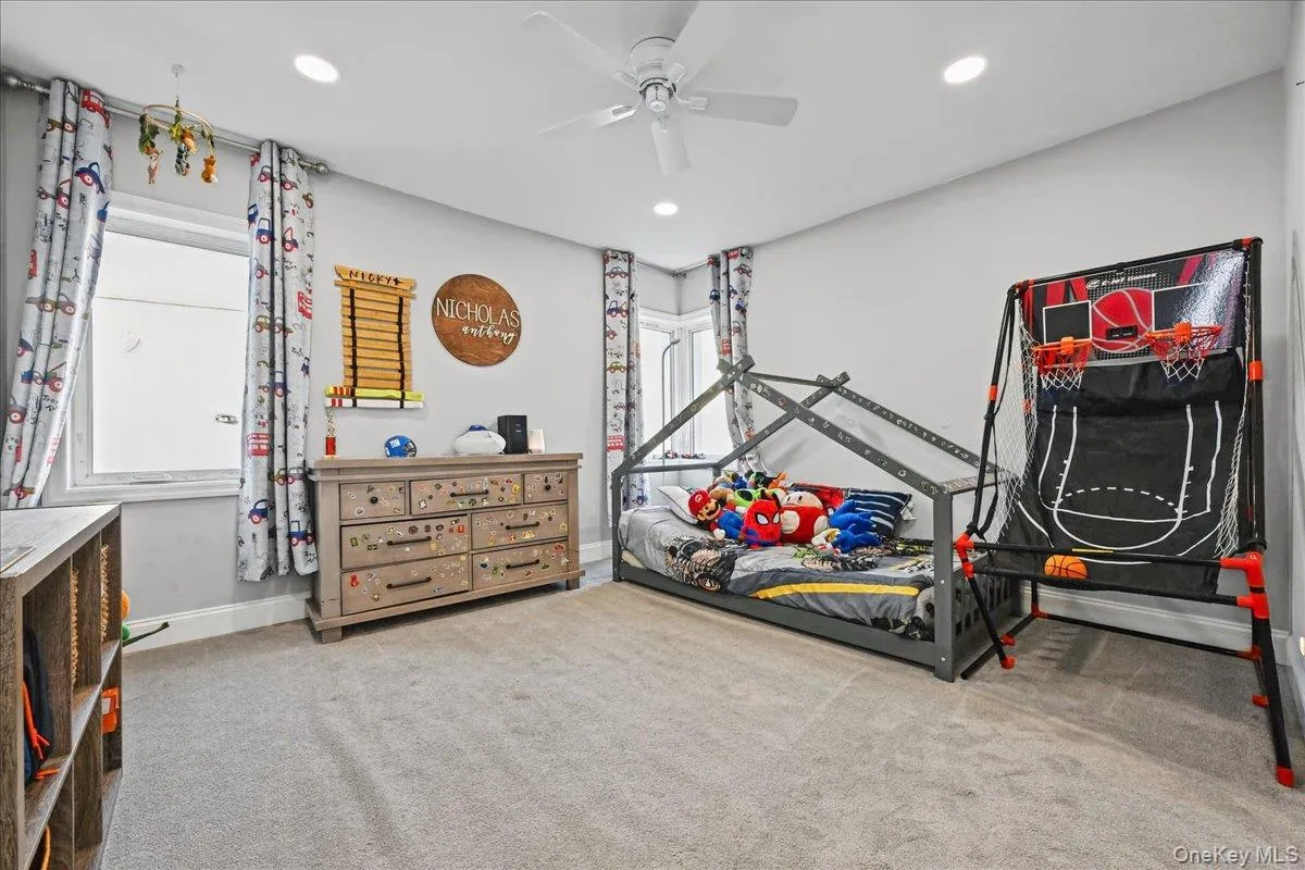 865 Broadway, Oyster Bay, NY, 3 Bedrooms Bedrooms, 6 Rooms Rooms,2 BathroomsBathrooms,Residential,For Rent,Broadway,0,1065461 865 Broadway, Oyster Bay, NY, 3 Bedrooms Bedrooms, 6 Rooms Rooms,2 BathroomsBathrooms,Residential,For Rent,Broadway,0,1065461