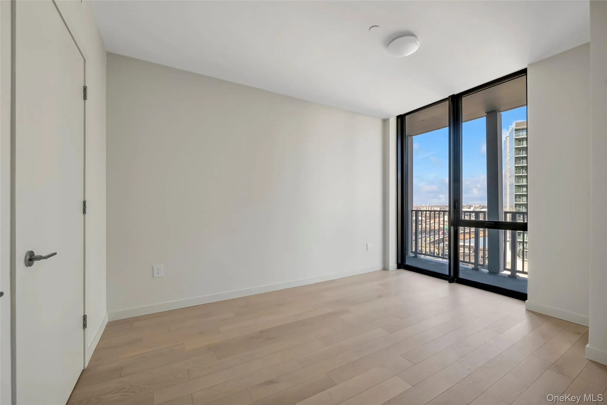 131-02A 40th Rd, New York, NY, 1 Bedroom Bedrooms, 3 Rooms Rooms,1 BathroomBathrooms,Residential Lease,For Rent,40th Rd,0,1065475 131-02A 40th Rd, New York, NY, 1 Bedroom Bedrooms, 3 Rooms Rooms,1 BathroomBathrooms,Residential Lease,For Rent,40th Rd,0,1065475