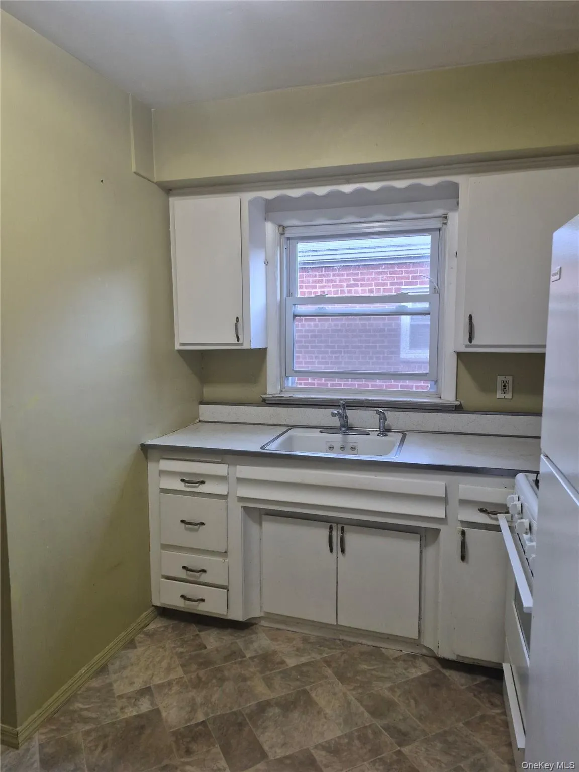 16626 Gothic Drive, New York, NY, 4 Bedrooms Bedrooms, 8 Rooms Rooms,2 BathroomsBathrooms,Residential Lease,For Rent,Gothic,0,1065477 16626 Gothic Drive, New York, NY, 4 Bedrooms Bedrooms, 8 Rooms Rooms,2 BathroomsBathrooms,Residential Lease,For Rent,Gothic,0,1065477