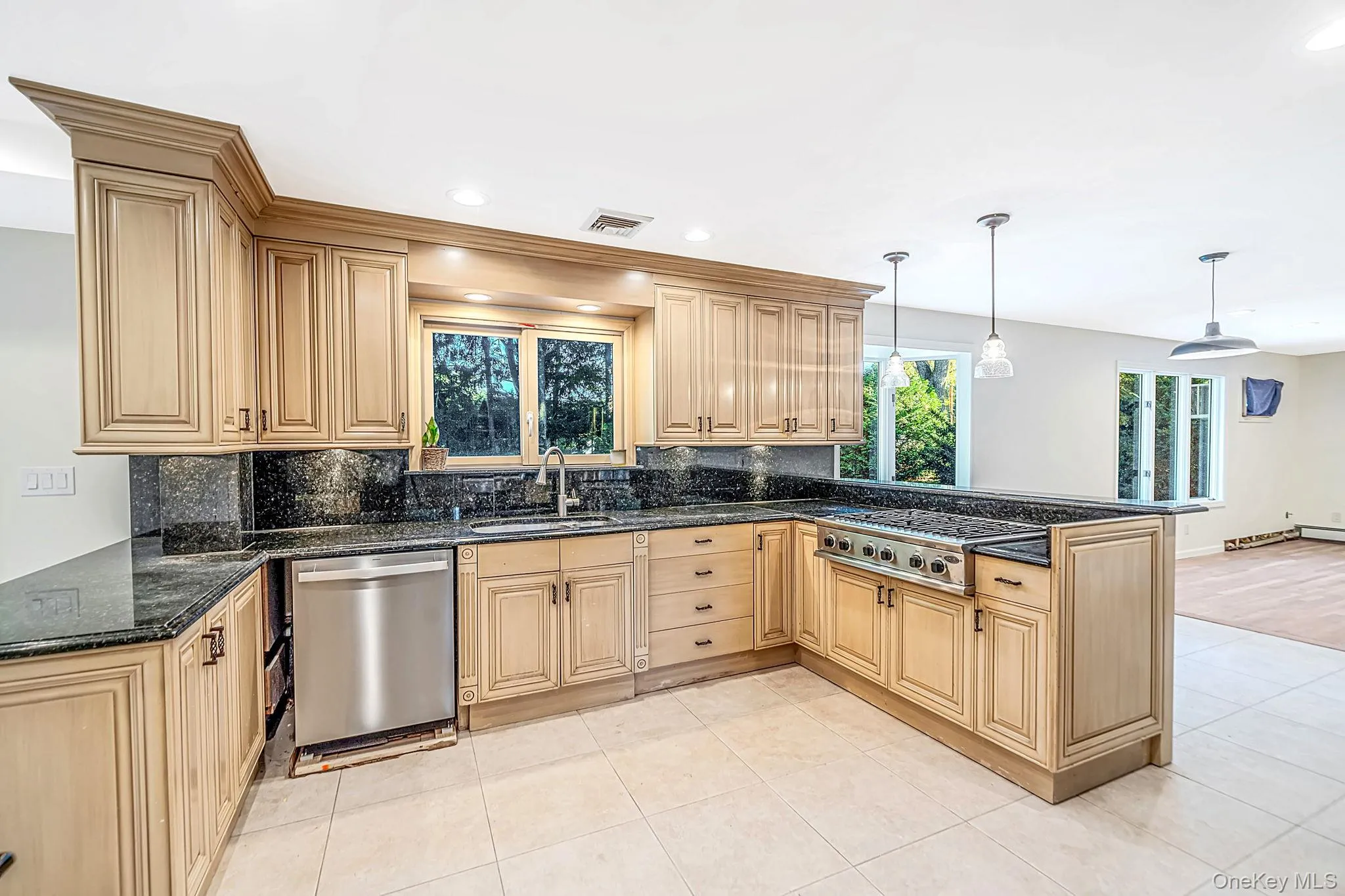 36 Delmar Lane, Smithtown, NY, 5 Bedrooms Bedrooms, 9 Rooms Rooms,2 BathroomsBathrooms,Residential,For Rent,Delmar,0,1065488 36 Delmar Lane, Smithtown, NY, 5 Bedrooms Bedrooms, 9 Rooms Rooms,2 BathroomsBathrooms,Residential,For Rent,Delmar,0,1065488