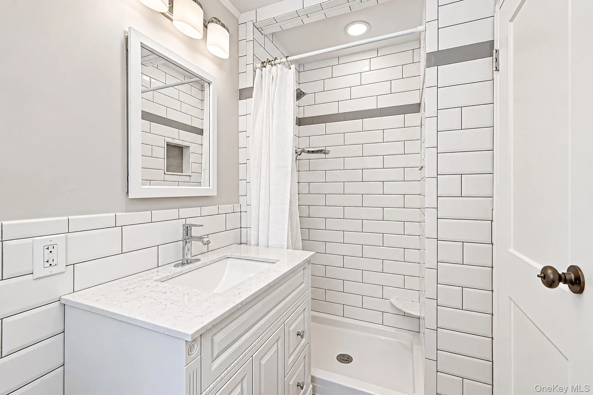 36 Delmar Lane, Smithtown, NY, 5 Bedrooms Bedrooms, 9 Rooms Rooms,2 BathroomsBathrooms,Residential,For Rent,Delmar,0,1065488 36 Delmar Lane, Smithtown, NY, 5 Bedrooms Bedrooms, 9 Rooms Rooms,2 BathroomsBathrooms,Residential,For Rent,Delmar,0,1065488