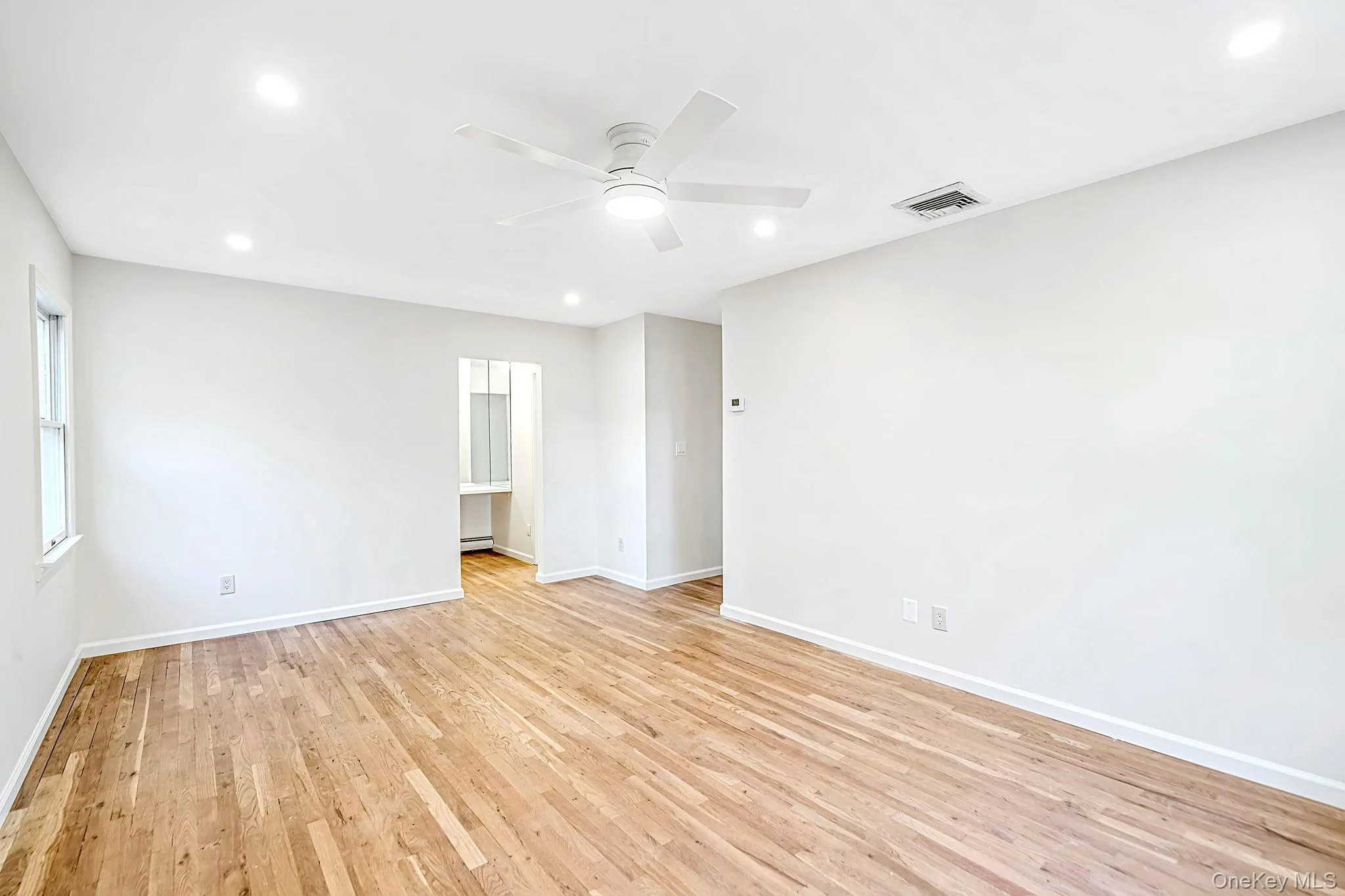 36 Delmar Lane, Smithtown, NY, 5 Bedrooms Bedrooms, 9 Rooms Rooms,2 BathroomsBathrooms,Residential,For Rent,Delmar,0,1065488 36 Delmar Lane, Smithtown, NY, 5 Bedrooms Bedrooms, 9 Rooms Rooms,2 BathroomsBathrooms,Residential,For Rent,Delmar,0,1065488