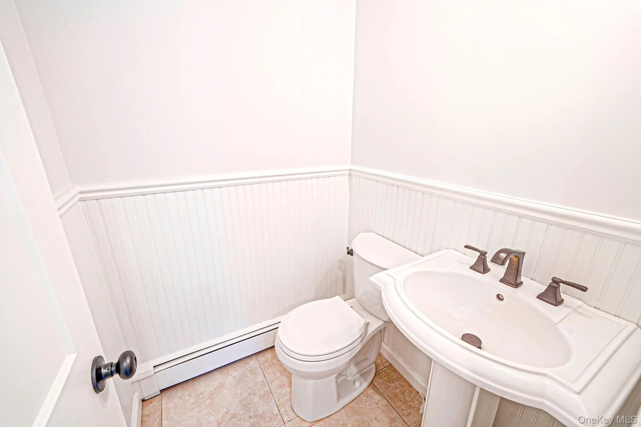 36 Delmar Lane, Smithtown, NY, 5 Bedrooms Bedrooms, 9 Rooms Rooms,2 BathroomsBathrooms,Residential,For Rent,Delmar,0,1065488 36 Delmar Lane, Smithtown, NY, 5 Bedrooms Bedrooms, 9 Rooms Rooms,2 BathroomsBathrooms,Residential,For Rent,Delmar,0,1065488