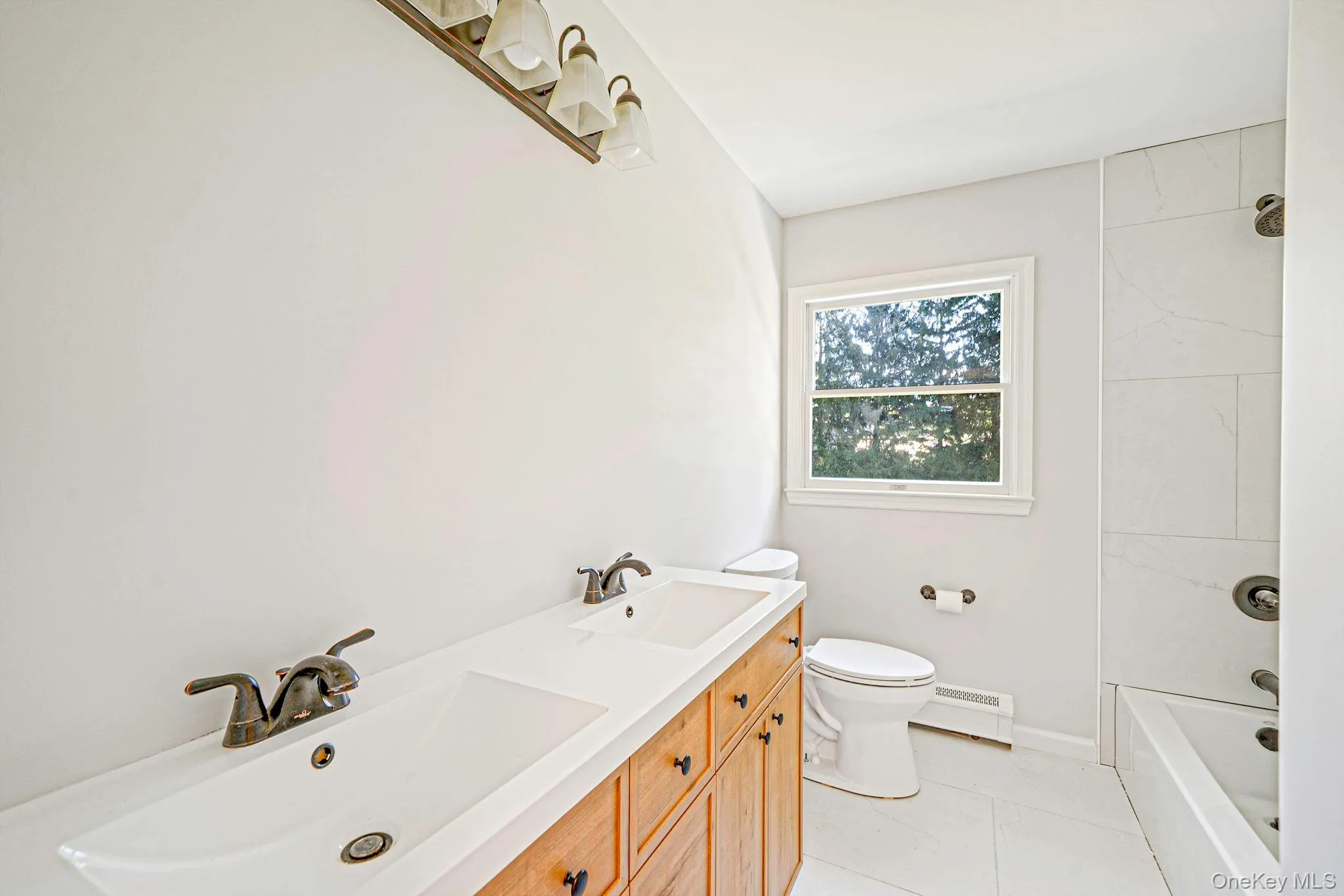 36 Delmar Lane, Smithtown, NY, 5 Bedrooms Bedrooms, 9 Rooms Rooms,2 BathroomsBathrooms,Residential,For Rent,Delmar,0,1065488 36 Delmar Lane, Smithtown, NY, 5 Bedrooms Bedrooms, 9 Rooms Rooms,2 BathroomsBathrooms,Residential,For Rent,Delmar,0,1065488