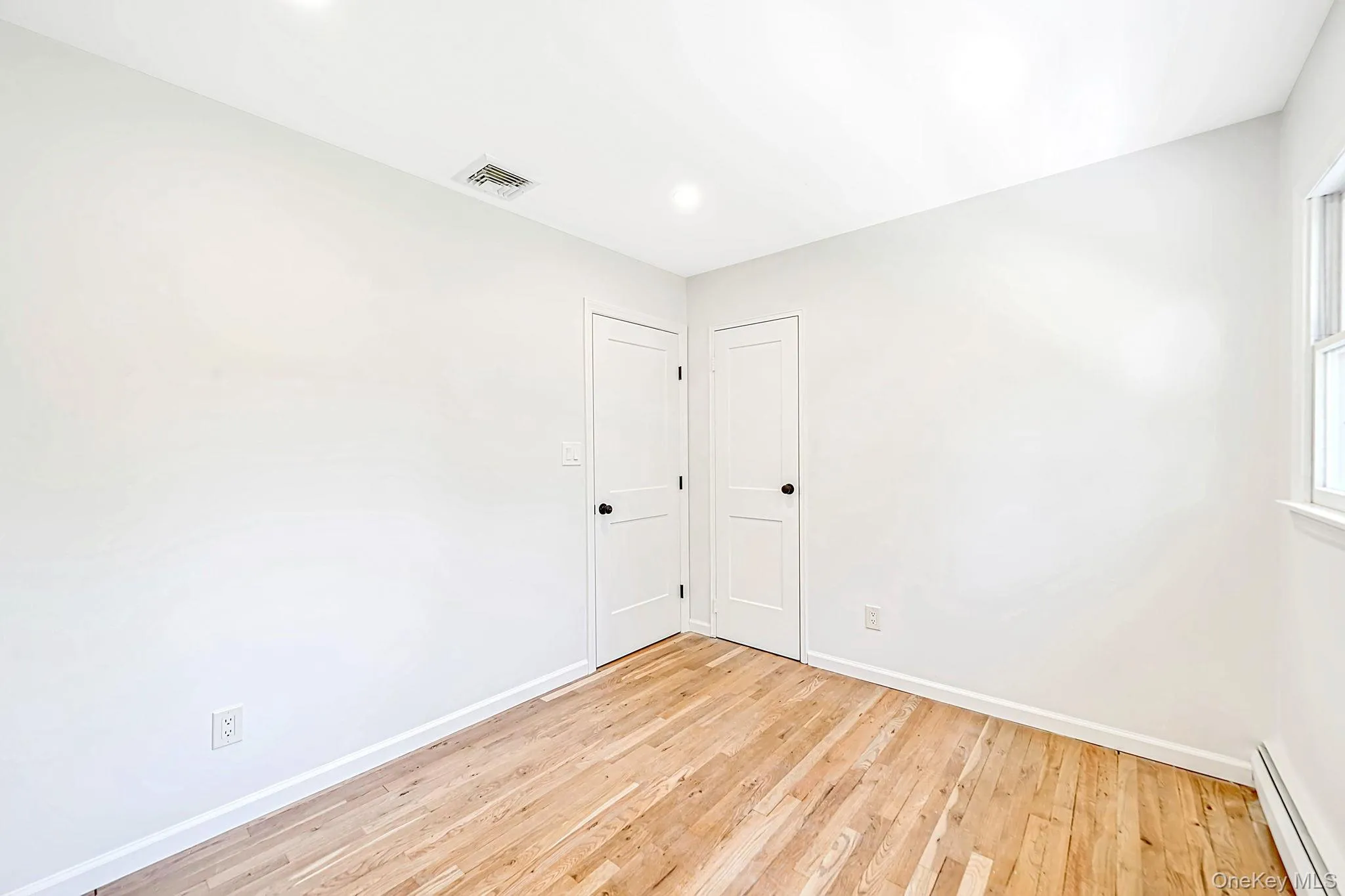 36 Delmar Lane, Smithtown, NY, 5 Bedrooms Bedrooms, 9 Rooms Rooms,2 BathroomsBathrooms,Residential,For Rent,Delmar,0,1065488 36 Delmar Lane, Smithtown, NY, 5 Bedrooms Bedrooms, 9 Rooms Rooms,2 BathroomsBathrooms,Residential,For Rent,Delmar,0,1065488