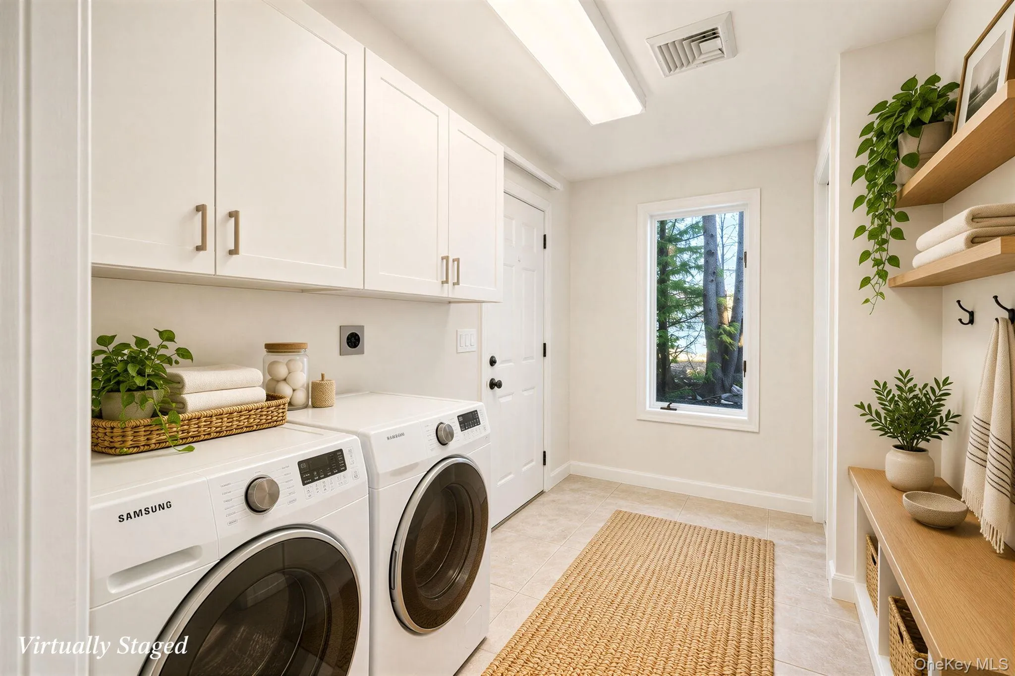 36 Delmar Lane, Smithtown, NY, 5 Bedrooms Bedrooms, 9 Rooms Rooms,2 BathroomsBathrooms,Residential,For Rent,Delmar,0,1065488 36 Delmar Lane, Smithtown, NY, 5 Bedrooms Bedrooms, 9 Rooms Rooms,2 BathroomsBathrooms,Residential,For Rent,Delmar,0,1065488