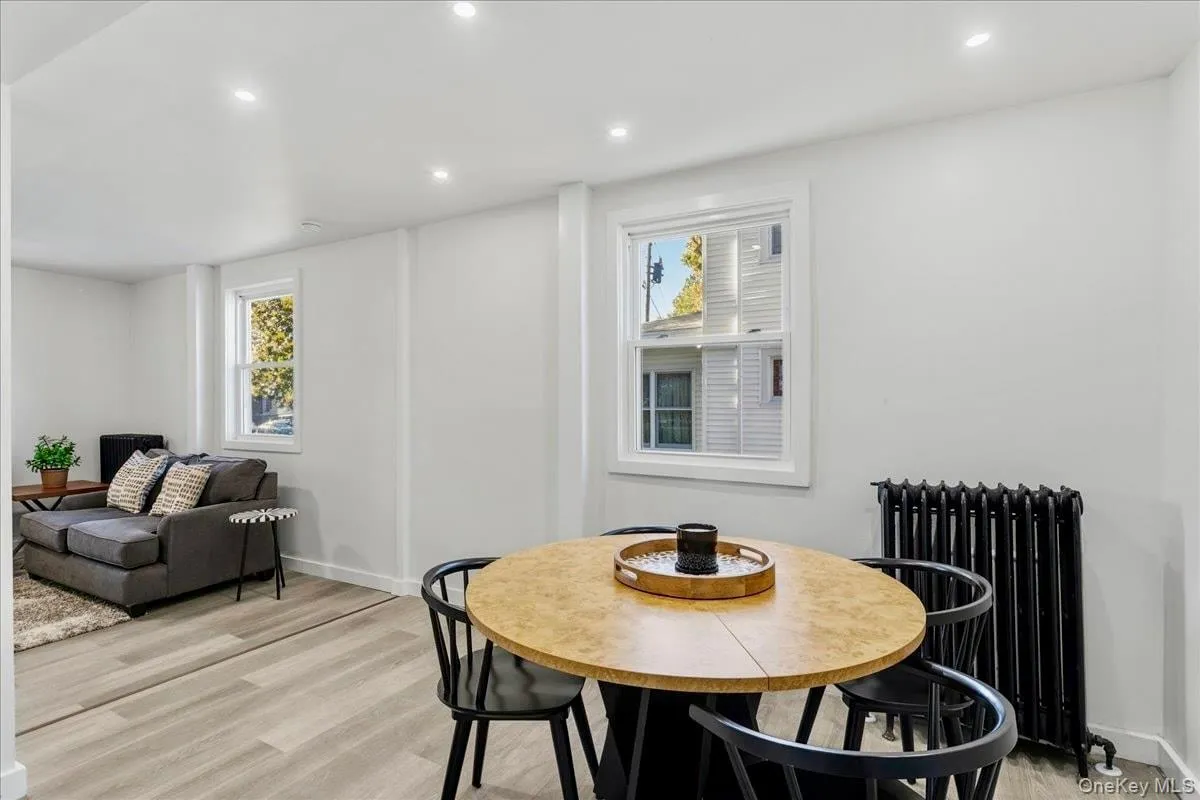 76 Church Street, Beacon, NY, 3 Bedrooms Bedrooms, 6 Rooms Rooms,1 BathroomBathrooms,Residential,For Rent,Church,0,1065506 76 Church Street, Beacon, NY, 3 Bedrooms Bedrooms, 6 Rooms Rooms,1 BathroomBathrooms,Residential,For Rent,Church,0,1065506