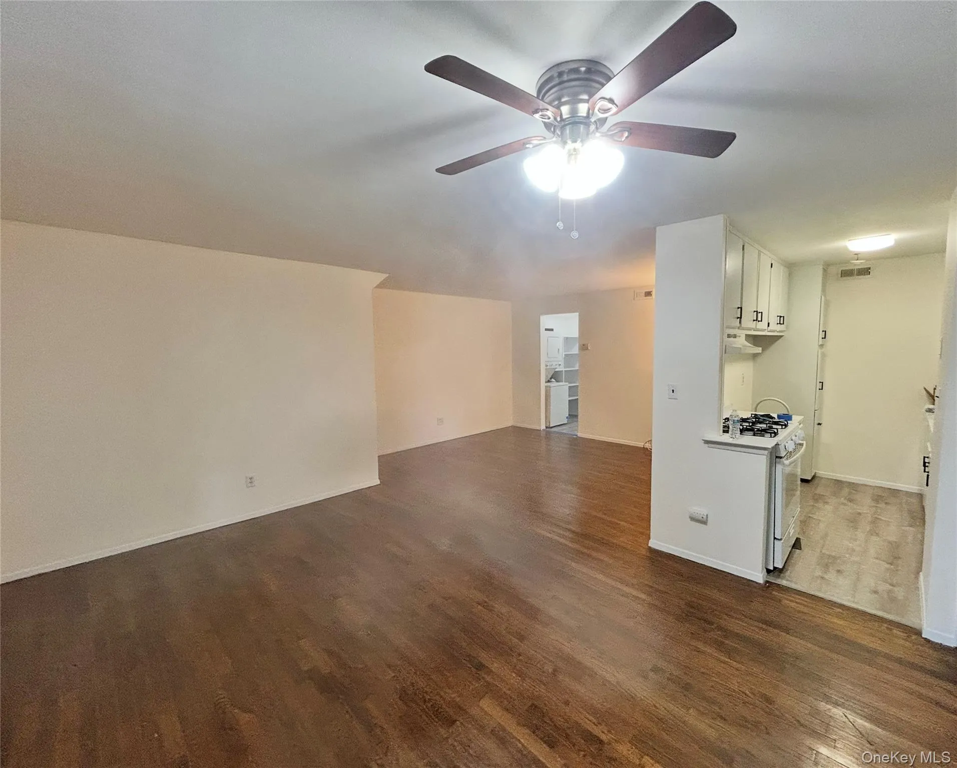 196 Artist Lake Drive, Brookhaven, NY , With , 1 Bedroom , and , 3 Room , 1 Bathroom , For , Residential Lease , For Rent , 1065519 , MLSID,1065519 196 Artist Lake Drive, Brookhaven, NY , With , 1 Bedroom , and , 3 Room , 1 Bathroom , For , Residential Lease , For Rent , 1065519 , MLSID,1065519