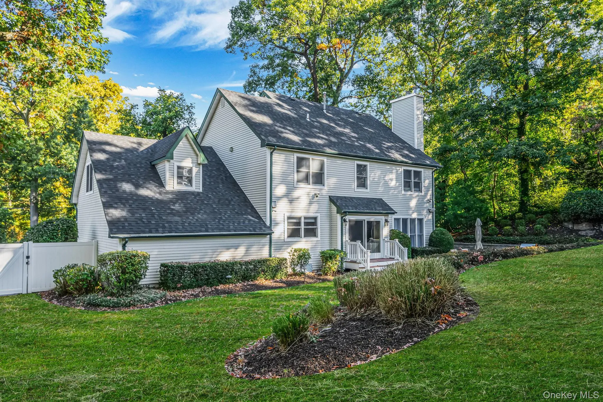 1140 Merritts Road, Oyster Bay, NY, 4 Bedrooms Bedrooms, 8 Rooms Rooms,2 BathroomsBathrooms,Residential,For Rent,Merritts,0,1065545 1140 Merritts Road, Oyster Bay, NY, 4 Bedrooms Bedrooms, 8 Rooms Rooms,2 BathroomsBathrooms,Residential,For Rent,Merritts,0,1065545