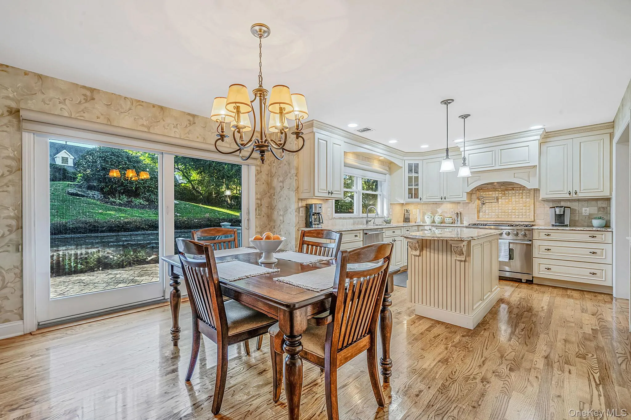 1140 Merritts Road, Oyster Bay, NY, 4 Bedrooms Bedrooms, 8 Rooms Rooms,2 BathroomsBathrooms,Residential,For Rent,Merritts,0,1065545 1140 Merritts Road, Oyster Bay, NY, 4 Bedrooms Bedrooms, 8 Rooms Rooms,2 BathroomsBathrooms,Residential,For Rent,Merritts,0,1065545