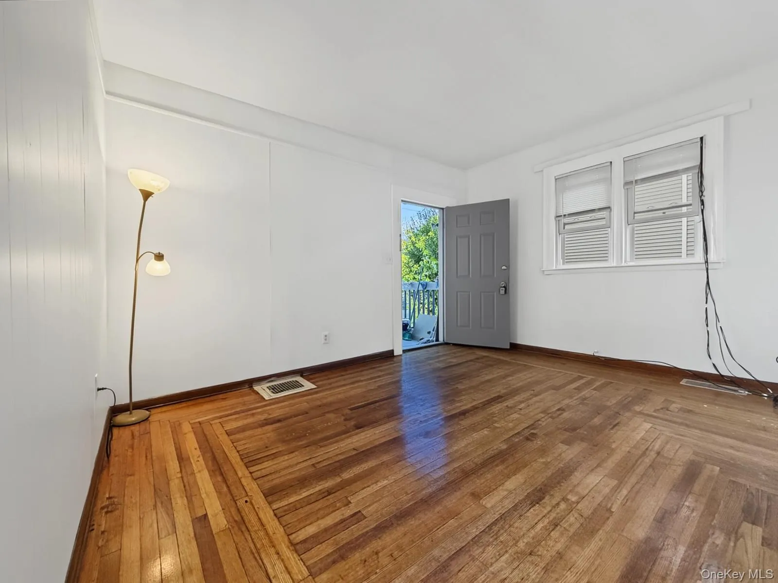 103 Linden Avenue, Middletown, NY , With , 1 Bedroom , and , 3 Room , 1 Bathroom , For , Residential Lease , For Rent , 1065582 , MLSID,1065582 103 Linden Avenue, Middletown, NY , With , 1 Bedroom , and , 3 Room , 1 Bathroom , For , Residential Lease , For Rent , 1065582 , MLSID,1065582