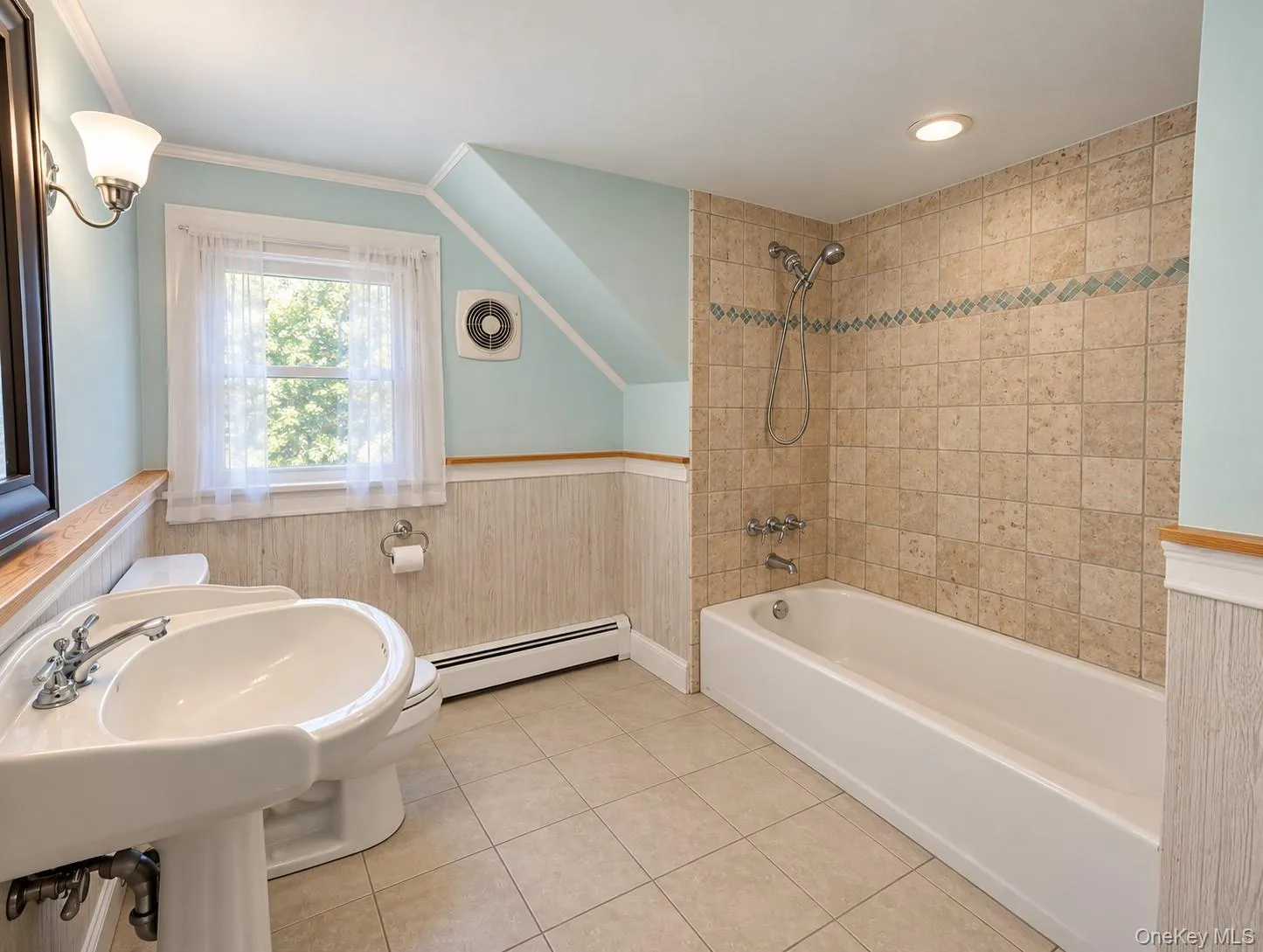 8 Larch Road, Brookhaven, NY, 3 Bedrooms Bedrooms, 7 Rooms Rooms,2 BathroomsBathrooms,Residential,For Rent,Larch,0,1065584 8 Larch Road, Brookhaven, NY, 3 Bedrooms Bedrooms, 7 Rooms Rooms,2 BathroomsBathrooms,Residential,For Rent,Larch,0,1065584
