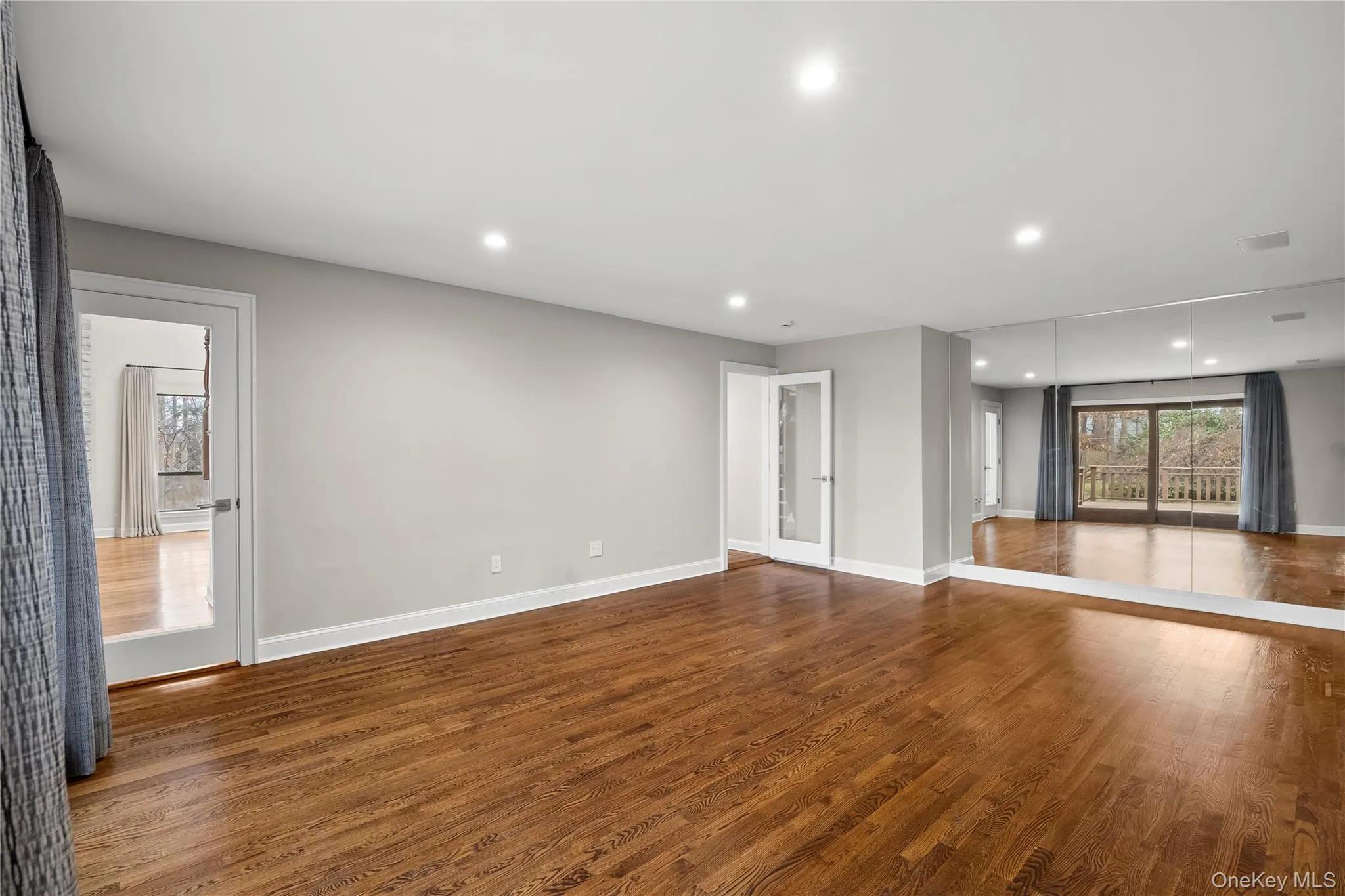 1 Yale Drive, North Hempstead, NY, 3 Bedrooms Bedrooms, 9 Rooms Rooms,3 BathroomsBathrooms,Residential Lease,For Rent,Yale,0,1065590 1 Yale Drive, North Hempstead, NY, 3 Bedrooms Bedrooms, 9 Rooms Rooms,3 BathroomsBathrooms,Residential Lease,For Rent,Yale,0,1065590