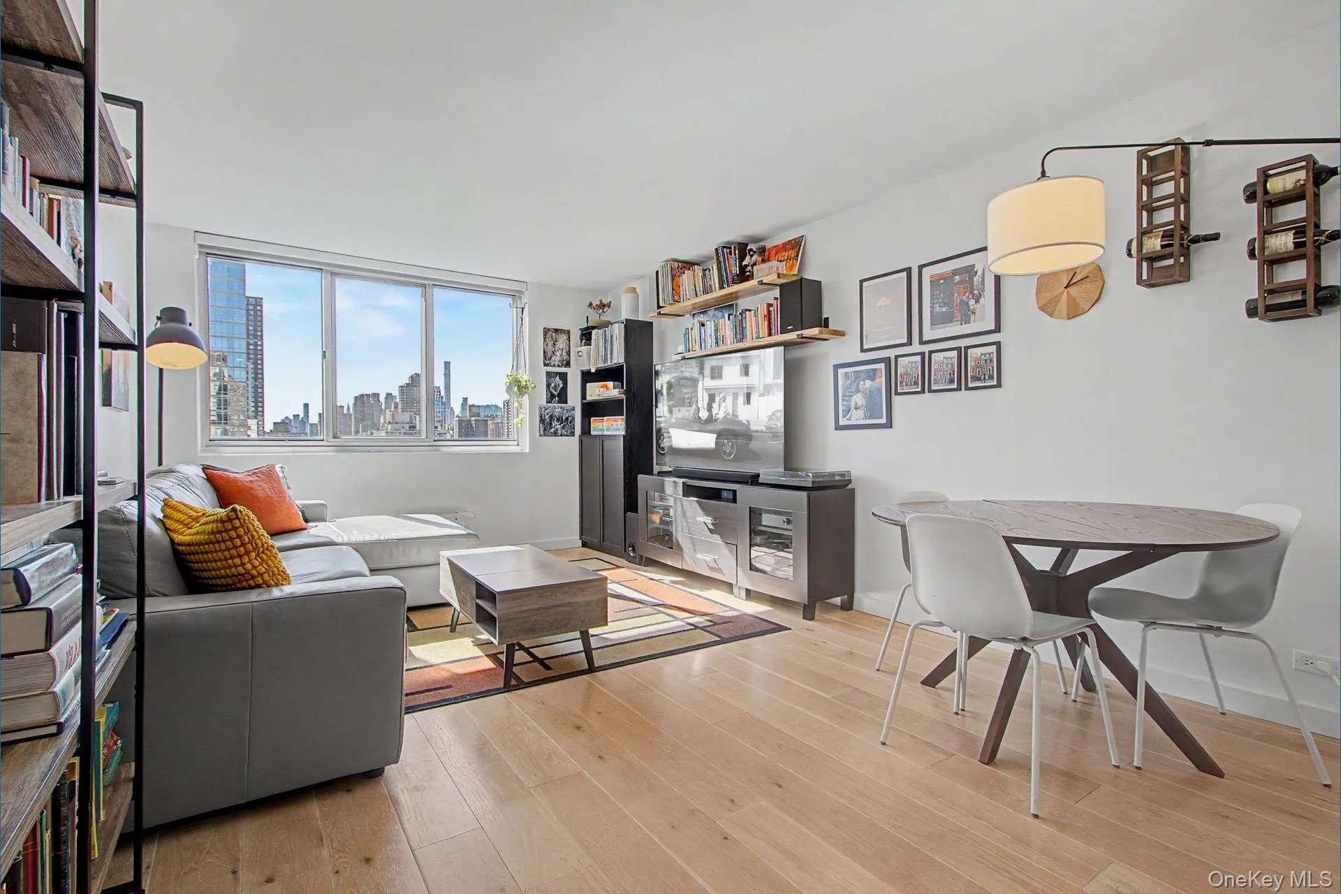 345 93rd Street, New York, NY, 1 Bedroom Bedrooms, 3 Rooms Rooms,1 BathroomBathrooms,Residential,For Rent,93rd,0,1065601 345 93rd Street, New York, NY, 1 Bedroom Bedrooms, 3 Rooms Rooms,1 BathroomBathrooms,Residential,For Rent,93rd,0,1065601