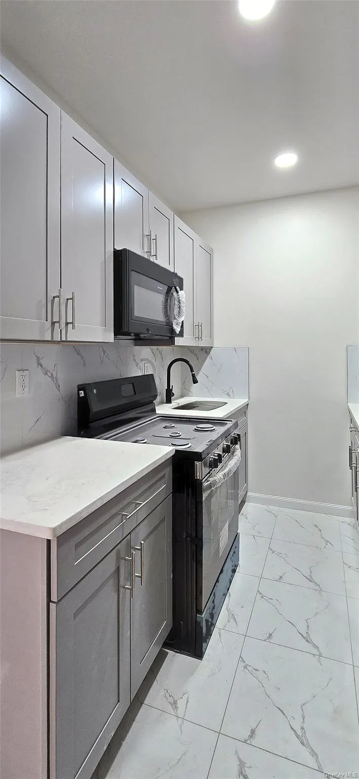 380 Van Siclen Avenue, New York, NY , With , 3 Bedroom , and , 7 Room , 2 Bathroom , For , Residential Lease , For Rent , 1065632 , MLSID,1065632 380 Van Siclen Avenue, New York, NY , With , 3 Bedroom , and , 7 Room , 2 Bathroom , For , Residential Lease , For Rent , 1065632 , MLSID,1065632