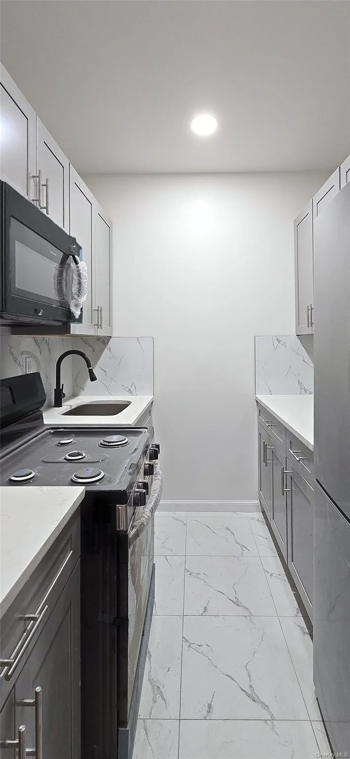 380 Van Siclen Avenue, New York, NY , With , 3 Bedroom , and , 7 Room , 2 Bathroom , For , Residential Lease , For Rent , 1065632 , MLSID,1065632 380 Van Siclen Avenue, New York, NY , With , 3 Bedroom , and , 7 Room , 2 Bathroom , For , Residential Lease , For Rent , 1065632 , MLSID,1065632