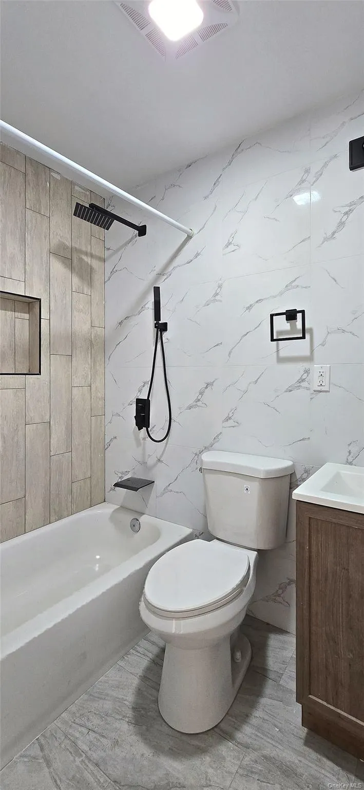 380 Van Siclen Avenue, New York, NY , With , 3 Bedroom , and , 7 Room , 2 Bathroom , For , Residential Lease , For Rent , 1065636 , MLSID,1065636 380 Van Siclen Avenue, New York, NY , With , 3 Bedroom , and , 7 Room , 2 Bathroom , For , Residential Lease , For Rent , 1065636 , MLSID,1065636