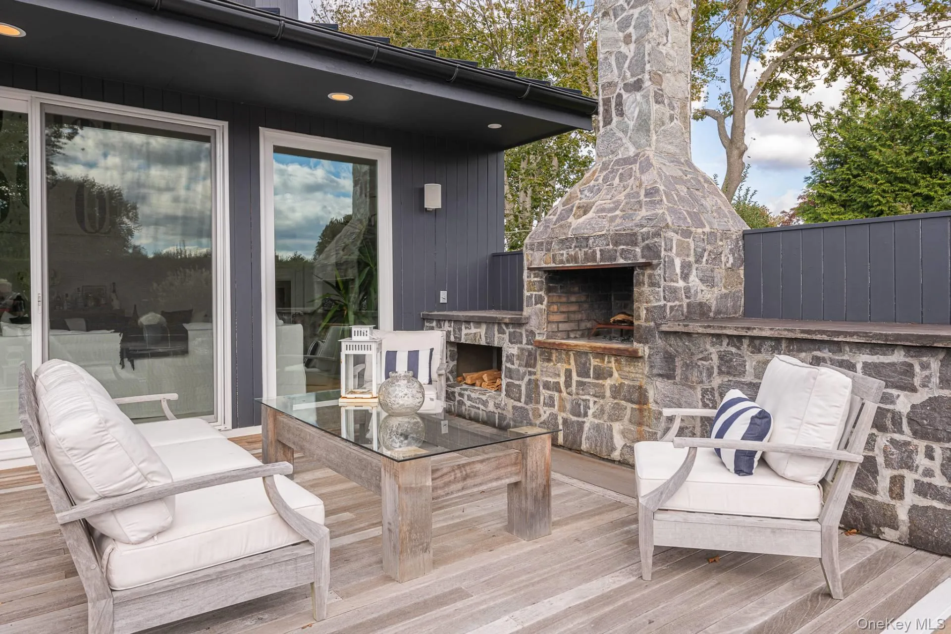 40 Library Avenue, Southampton, NY , With , 5 Bedroom , and , 6 Room , 4 Bathroom , For , Residential Lease , For Rent , 1065645 , MLSID,1065645 40 Library Avenue, Southampton, NY , With , 5 Bedroom , and , 6 Room , 4 Bathroom , For , Residential Lease , For Rent , 1065645 , MLSID,1065645