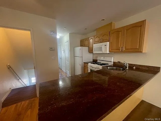 19 Kentucky Street, Long Beach, NY , With , 2 Bedroom , and , 5 Room , 1 Bathroom , For , Residential Lease , For Rent , 1065660 , MLSID,1065660 19 Kentucky Street, Long Beach, NY , With , 2 Bedroom , and , 5 Room , 1 Bathroom , For , Residential Lease , For Rent , 1065660 , MLSID,1065660