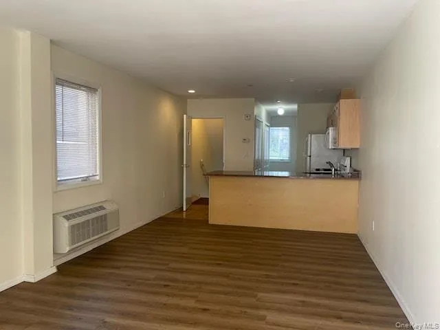 19 Kentucky Street, Long Beach, NY , With , 2 Bedroom , and , 5 Room , 1 Bathroom , For , Residential Lease , For Rent , 1065660 , MLSID,1065660 19 Kentucky Street, Long Beach, NY , With , 2 Bedroom , and , 5 Room , 1 Bathroom , For , Residential Lease , For Rent , 1065660 , MLSID,1065660