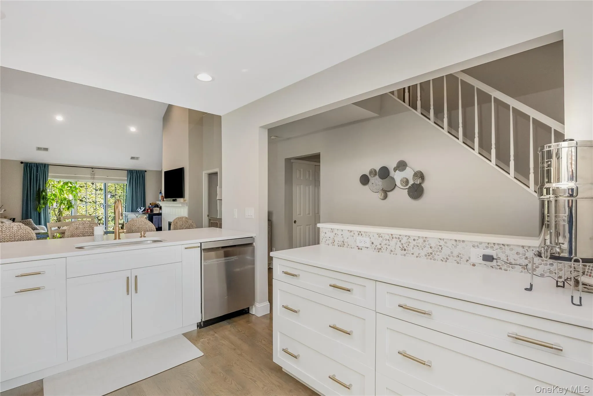 35 Joyces Way, Islip, NY, 2 Bedrooms Bedrooms, 6 Rooms Rooms,2 BathroomsBathrooms,Residential,For Rent,Joyces,0,1065692 35 Joyces Way, Islip, NY, 2 Bedrooms Bedrooms, 6 Rooms Rooms,2 BathroomsBathrooms,Residential,For Rent,Joyces,0,1065692