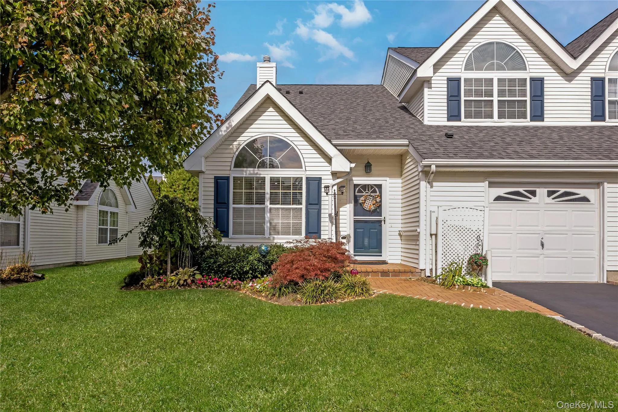 35 Joyces Way, Islip, NY, 2 Bedrooms Bedrooms, 6 Rooms Rooms,2 BathroomsBathrooms,Residential,For Rent,Joyces,0,1065692 35 Joyces Way, Islip, NY, 2 Bedrooms Bedrooms, 6 Rooms Rooms,2 BathroomsBathrooms,Residential,For Rent,Joyces,0,1065692