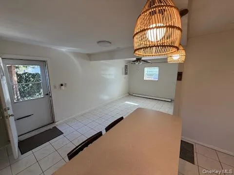 41 Gate, Babylon, NY, 1 Bedroom Bedrooms, 4 Rooms Rooms,1 BathroomBathrooms,Residential Lease,For Rent,Gate,0,1065698 41 Gate, Babylon, NY, 1 Bedroom Bedrooms, 4 Rooms Rooms,1 BathroomBathrooms,Residential Lease,For Rent,Gate,0,1065698
