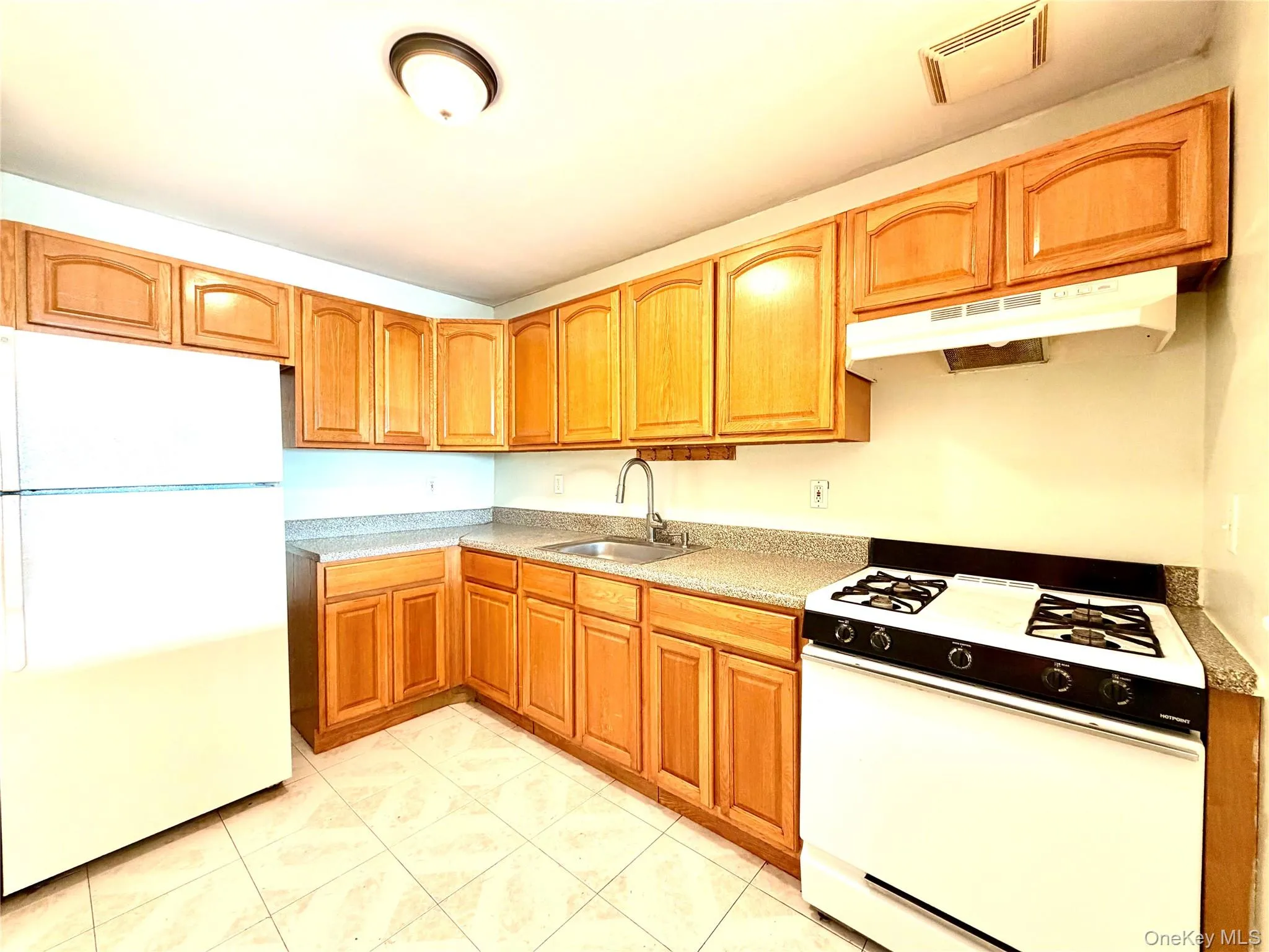 176 Beach 97th Street, New York, NY, 3 Bedrooms Bedrooms, 5 Rooms Rooms,1 BathroomBathrooms,Residential Lease,For Rent,Beach 97th,0,1065715 176 Beach 97th Street, New York, NY, 3 Bedrooms Bedrooms, 5 Rooms Rooms,1 BathroomBathrooms,Residential Lease,For Rent,Beach 97th,0,1065715