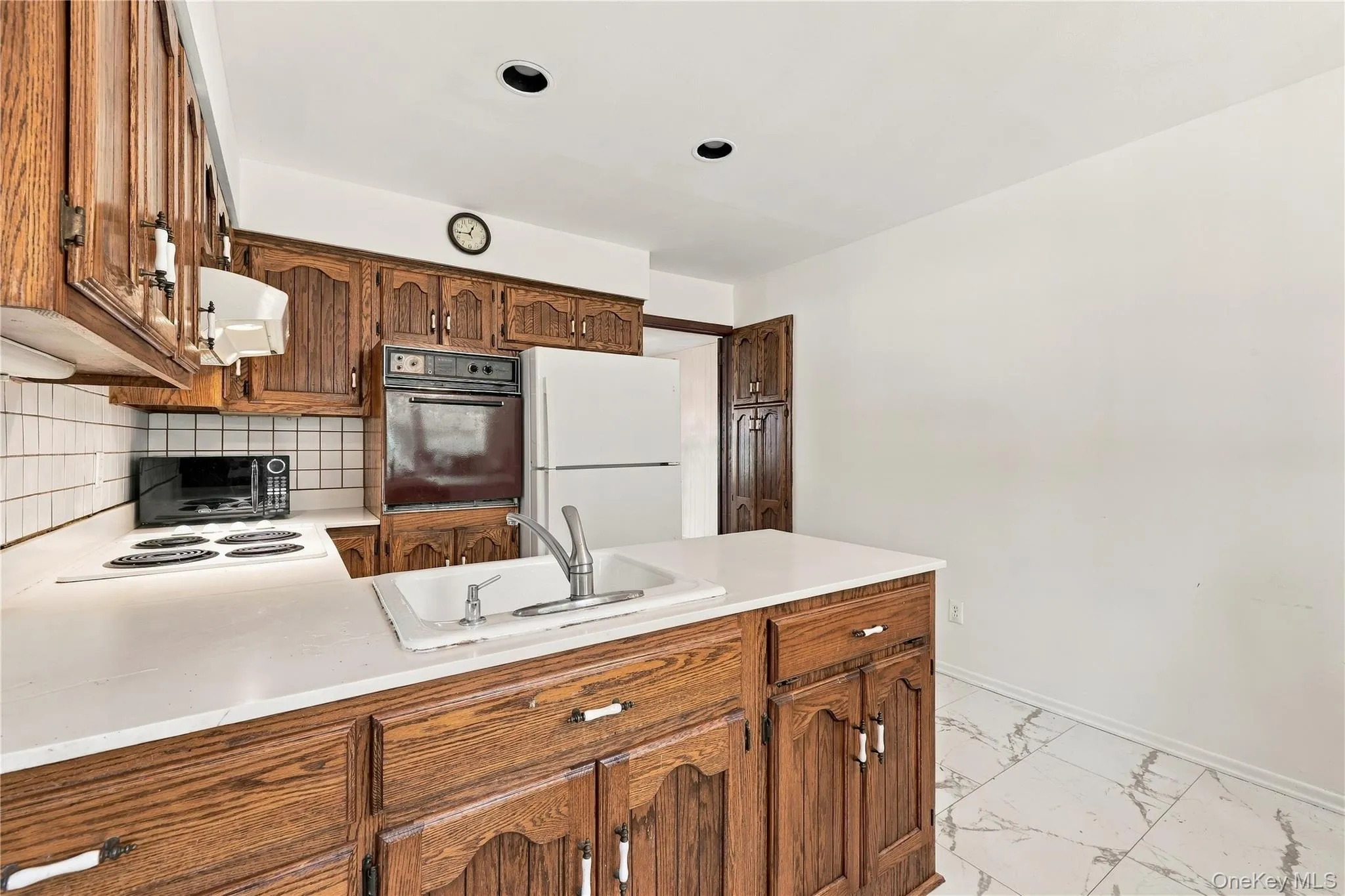 77 Whitson Road, Huntington, NY, 5 Bedrooms Bedrooms, 8 Rooms Rooms,2 BathroomsBathrooms,Residential,For Rent,Whitson,0,1065718 77 Whitson Road, Huntington, NY, 5 Bedrooms Bedrooms, 8 Rooms Rooms,2 BathroomsBathrooms,Residential,For Rent,Whitson,0,1065718