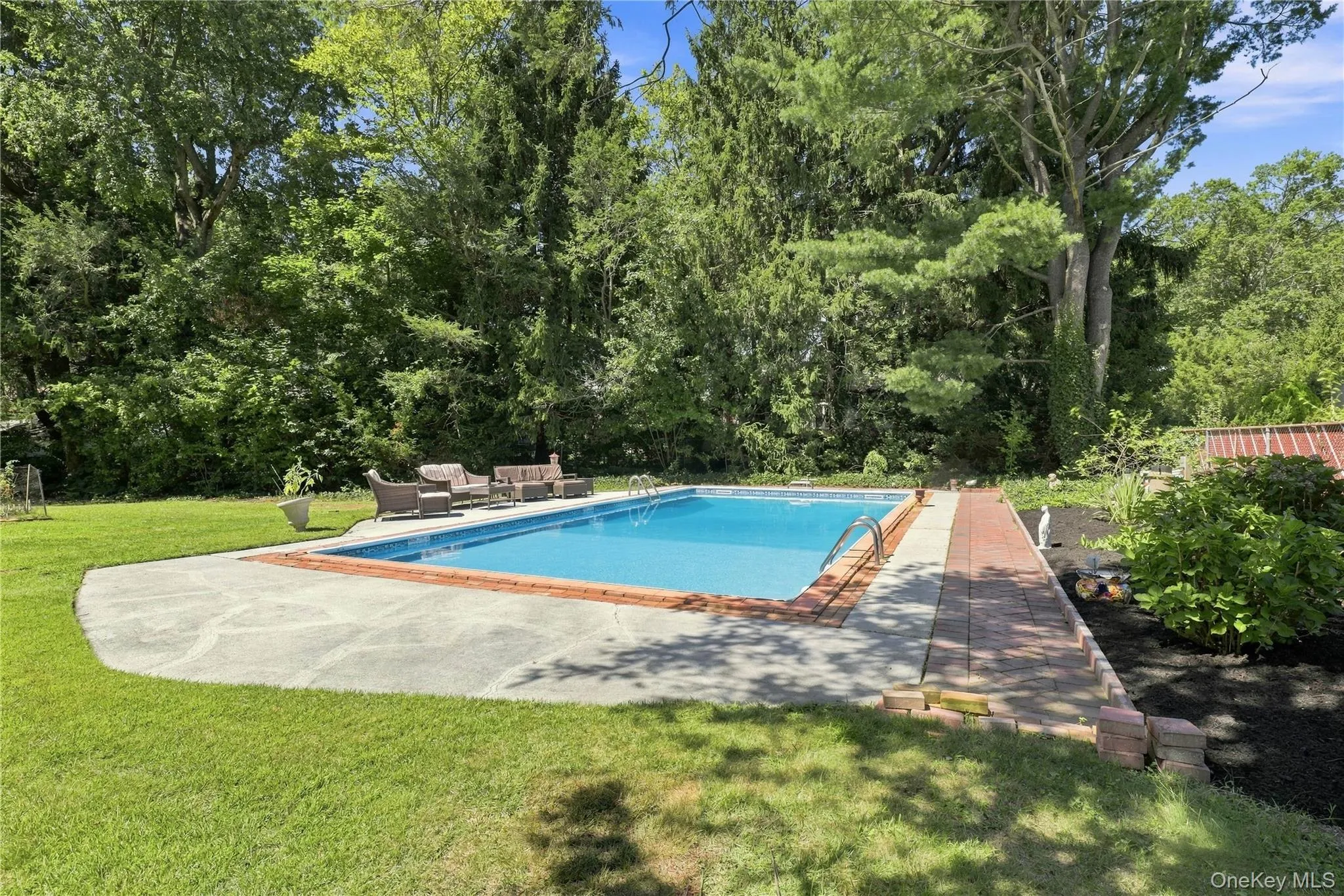 77 Whitson Road, Huntington, NY, 5 Bedrooms Bedrooms, 8 Rooms Rooms,2 BathroomsBathrooms,Residential,For Rent,Whitson,0,1065718 77 Whitson Road, Huntington, NY, 5 Bedrooms Bedrooms, 8 Rooms Rooms,2 BathroomsBathrooms,Residential,For Rent,Whitson,0,1065718
