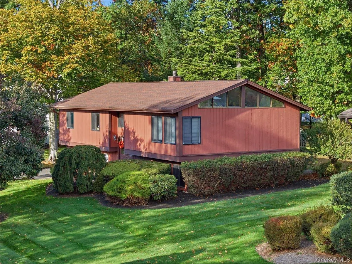 28 Peach Street, Orangetown, NY, 4 Bedrooms Bedrooms, 11 Rooms Rooms,3 BathroomsBathrooms,Residential,For Rent,Peach,0,1065721 28 Peach Street, Orangetown, NY, 4 Bedrooms Bedrooms, 11 Rooms Rooms,3 BathroomsBathrooms,Residential,For Rent,Peach,0,1065721