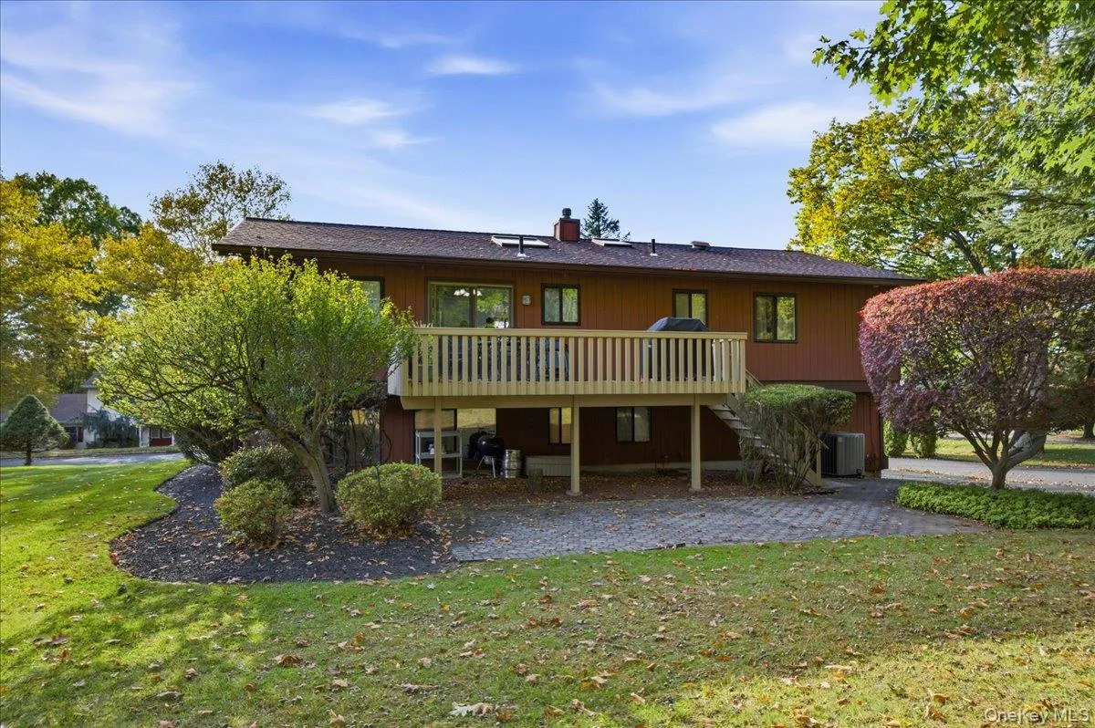 28 Peach Street, Orangetown, NY, 4 Bedrooms Bedrooms, 11 Rooms Rooms,3 BathroomsBathrooms,Residential,For Rent,Peach,0,1065721 28 Peach Street, Orangetown, NY, 4 Bedrooms Bedrooms, 11 Rooms Rooms,3 BathroomsBathrooms,Residential,For Rent,Peach,0,1065721