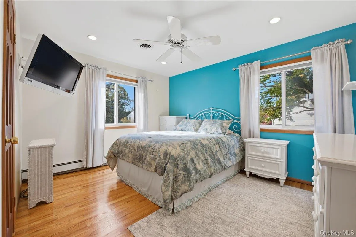 28 Peach Street, Orangetown, NY, 4 Bedrooms Bedrooms, 11 Rooms Rooms,3 BathroomsBathrooms,Residential,For Rent,Peach,0,1065721 28 Peach Street, Orangetown, NY, 4 Bedrooms Bedrooms, 11 Rooms Rooms,3 BathroomsBathrooms,Residential,For Rent,Peach,0,1065721