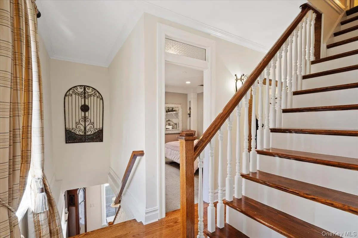 144 Lawrence Street, North Hempstead, NY, 3 Bedrooms Bedrooms, 7 Rooms Rooms,2 BathroomsBathrooms,Residential,For Rent,Lawrence,0,1065741 144 Lawrence Street, North Hempstead, NY, 3 Bedrooms Bedrooms, 7 Rooms Rooms,2 BathroomsBathrooms,Residential,For Rent,Lawrence,0,1065741