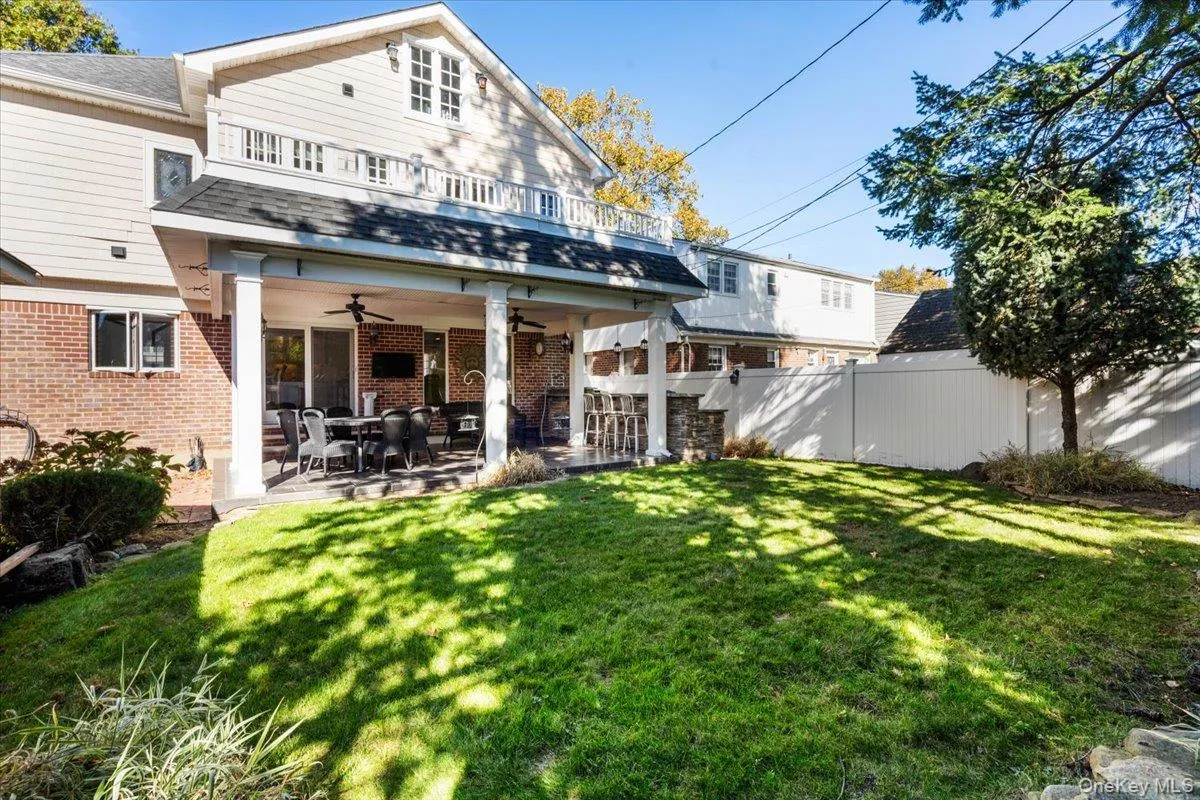 144 Lawrence Street, North Hempstead, NY, 3 Bedrooms Bedrooms, 7 Rooms Rooms,2 BathroomsBathrooms,Residential,For Rent,Lawrence,0,1065741 144 Lawrence Street, North Hempstead, NY, 3 Bedrooms Bedrooms, 7 Rooms Rooms,2 BathroomsBathrooms,Residential,For Rent,Lawrence,0,1065741