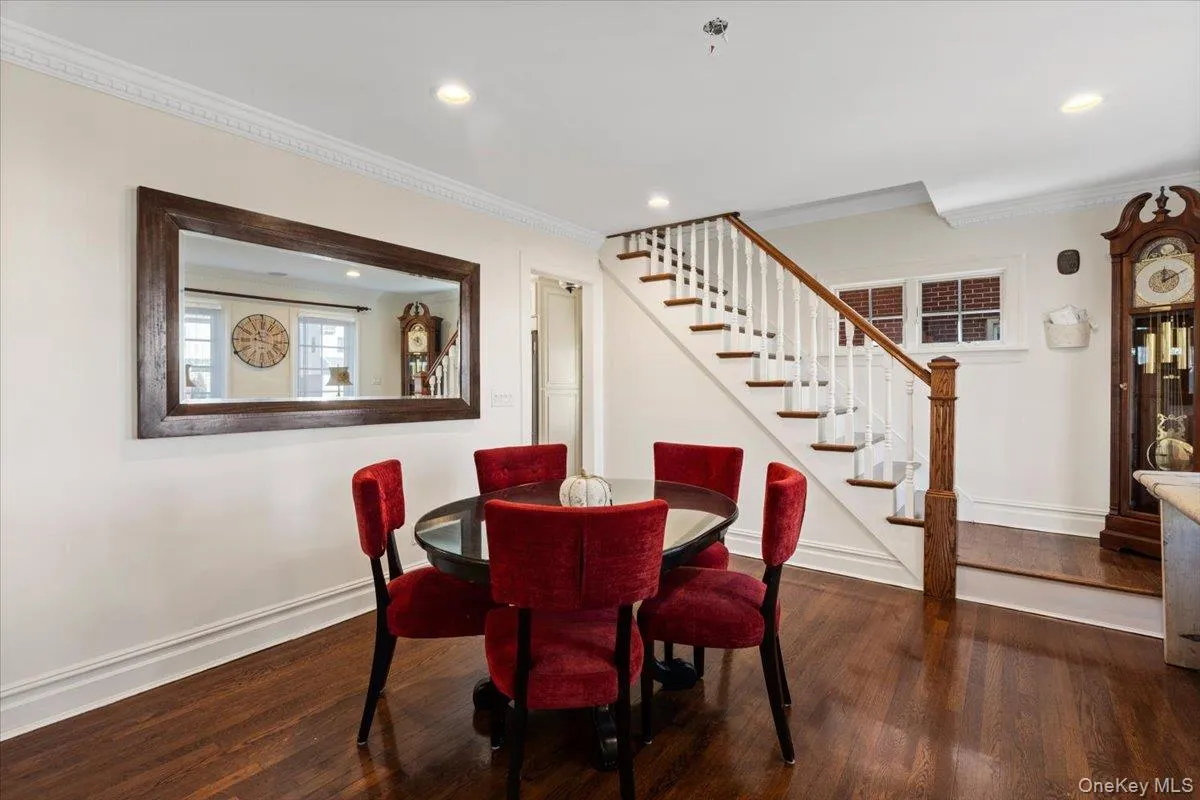 144 Lawrence Street, North Hempstead, NY, 3 Bedrooms Bedrooms, 7 Rooms Rooms,2 BathroomsBathrooms,Residential,For Rent,Lawrence,0,1065741 144 Lawrence Street, North Hempstead, NY, 3 Bedrooms Bedrooms, 7 Rooms Rooms,2 BathroomsBathrooms,Residential,For Rent,Lawrence,0,1065741