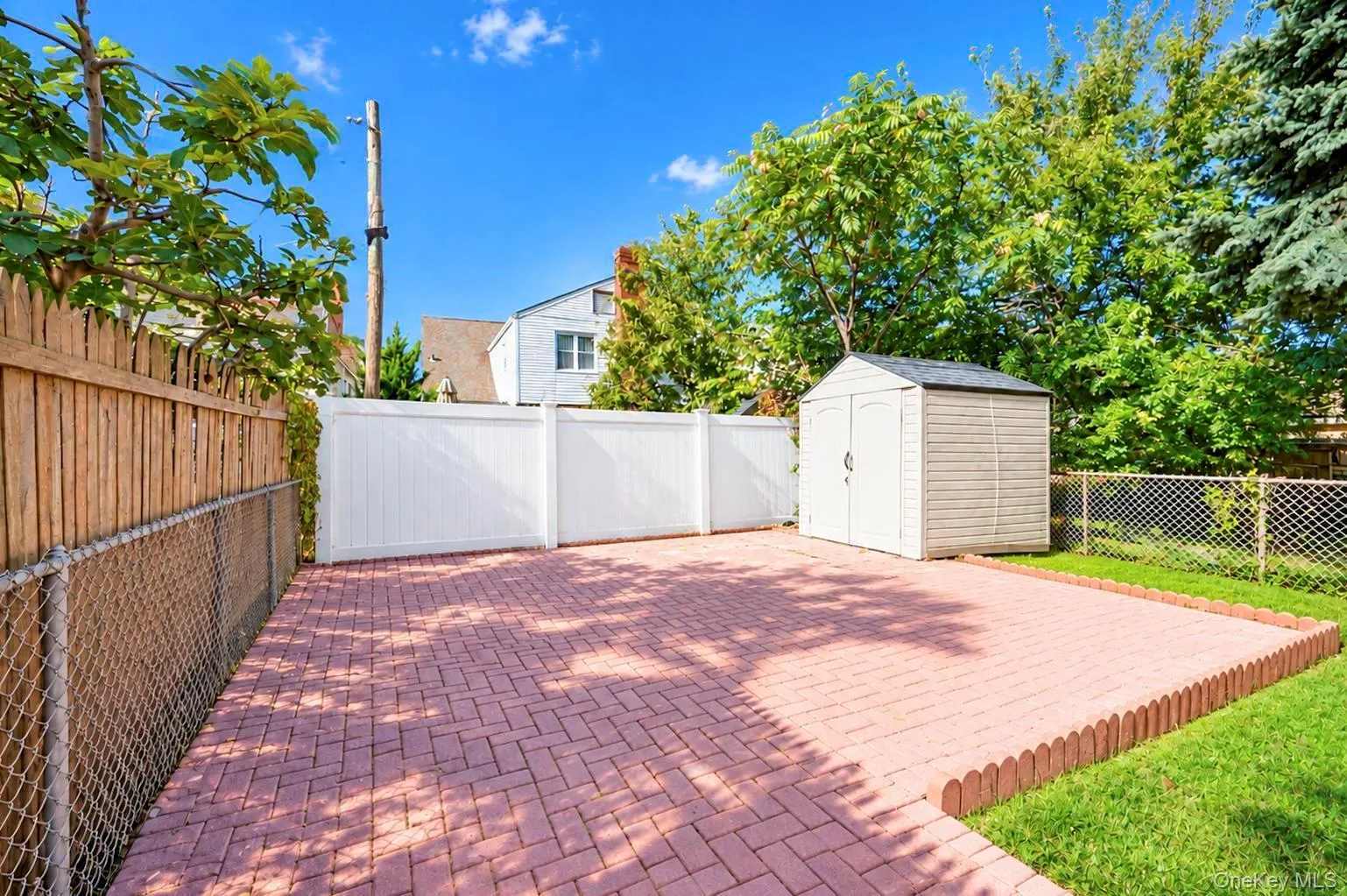 8326 160th Street, New York, NY, 3 Bedrooms Bedrooms, 5 Rooms Rooms,1 BathroomBathrooms,Residential Lease,For Rent,160th,0,1065744 8326 160th Street, New York, NY, 3 Bedrooms Bedrooms, 5 Rooms Rooms,1 BathroomBathrooms,Residential Lease,For Rent,160th,0,1065744