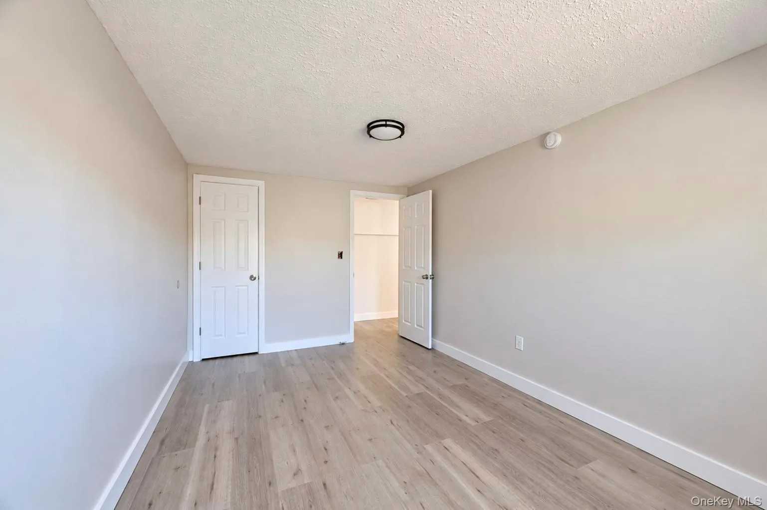 8326 160th Street, New York, NY, 3 Bedrooms Bedrooms, 5 Rooms Rooms,1 BathroomBathrooms,Residential Lease,For Rent,160th,0,1065744 8326 160th Street, New York, NY, 3 Bedrooms Bedrooms, 5 Rooms Rooms,1 BathroomBathrooms,Residential Lease,For Rent,160th,0,1065744