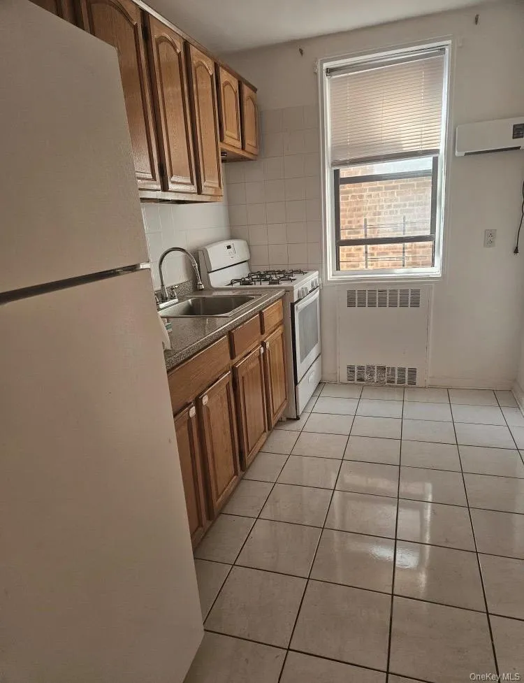 102-17 64 Road, New York, NY , With , 1 Bedroom , and , 4 Room , 1 Bathroom , For , Residential Lease , For Rent , 1065761 , MLSID,1065761 102-17 64 Road, New York, NY , With , 1 Bedroom , and , 4 Room , 1 Bathroom , For , Residential Lease , For Rent , 1065761 , MLSID,1065761