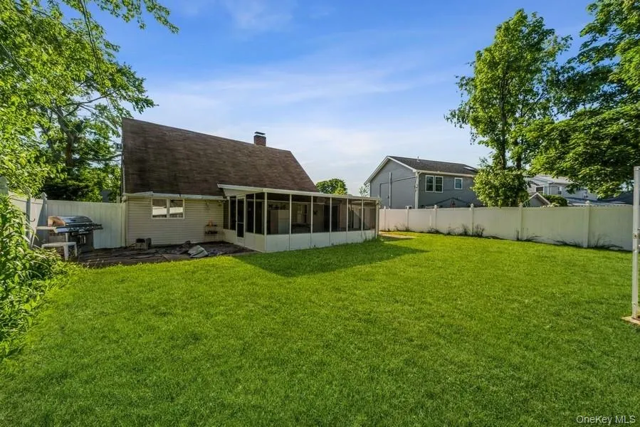15 Bunker Lane, Oyster Bay, NY, 4 Bedrooms Bedrooms, 7 Rooms Rooms,2 BathroomsBathrooms,Residential Lease,For Rent,Bunker,0,1065809 15 Bunker Lane, Oyster Bay, NY, 4 Bedrooms Bedrooms, 7 Rooms Rooms,2 BathroomsBathrooms,Residential Lease,For Rent,Bunker,0,1065809