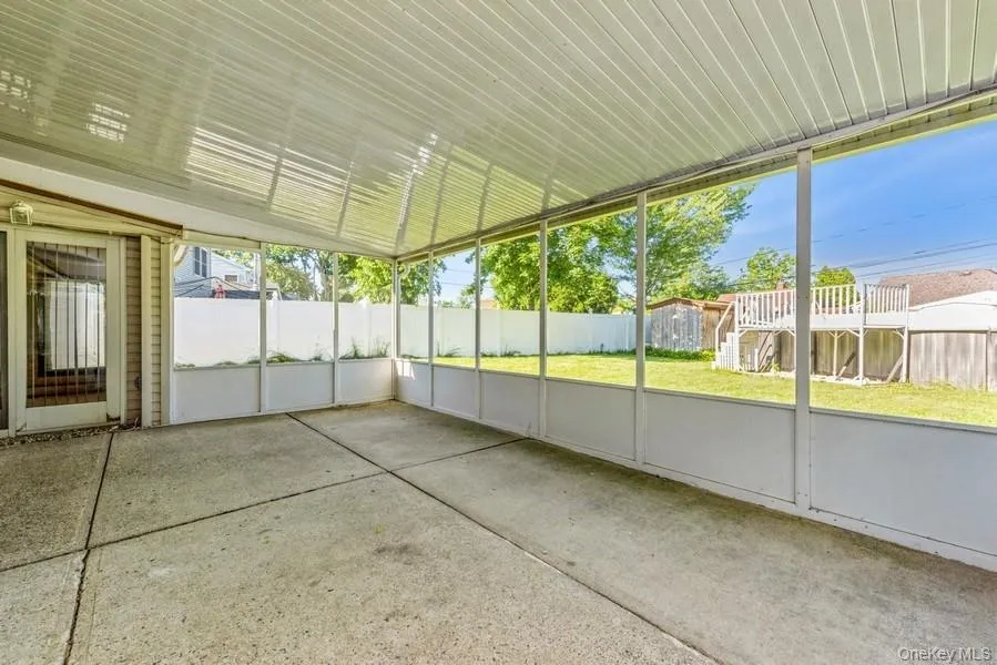 15 Bunker Lane, Oyster Bay, NY, 4 Bedrooms Bedrooms, 7 Rooms Rooms,2 BathroomsBathrooms,Residential Lease,For Rent,Bunker,0,1065809 15 Bunker Lane, Oyster Bay, NY, 4 Bedrooms Bedrooms, 7 Rooms Rooms,2 BathroomsBathrooms,Residential Lease,For Rent,Bunker,0,1065809